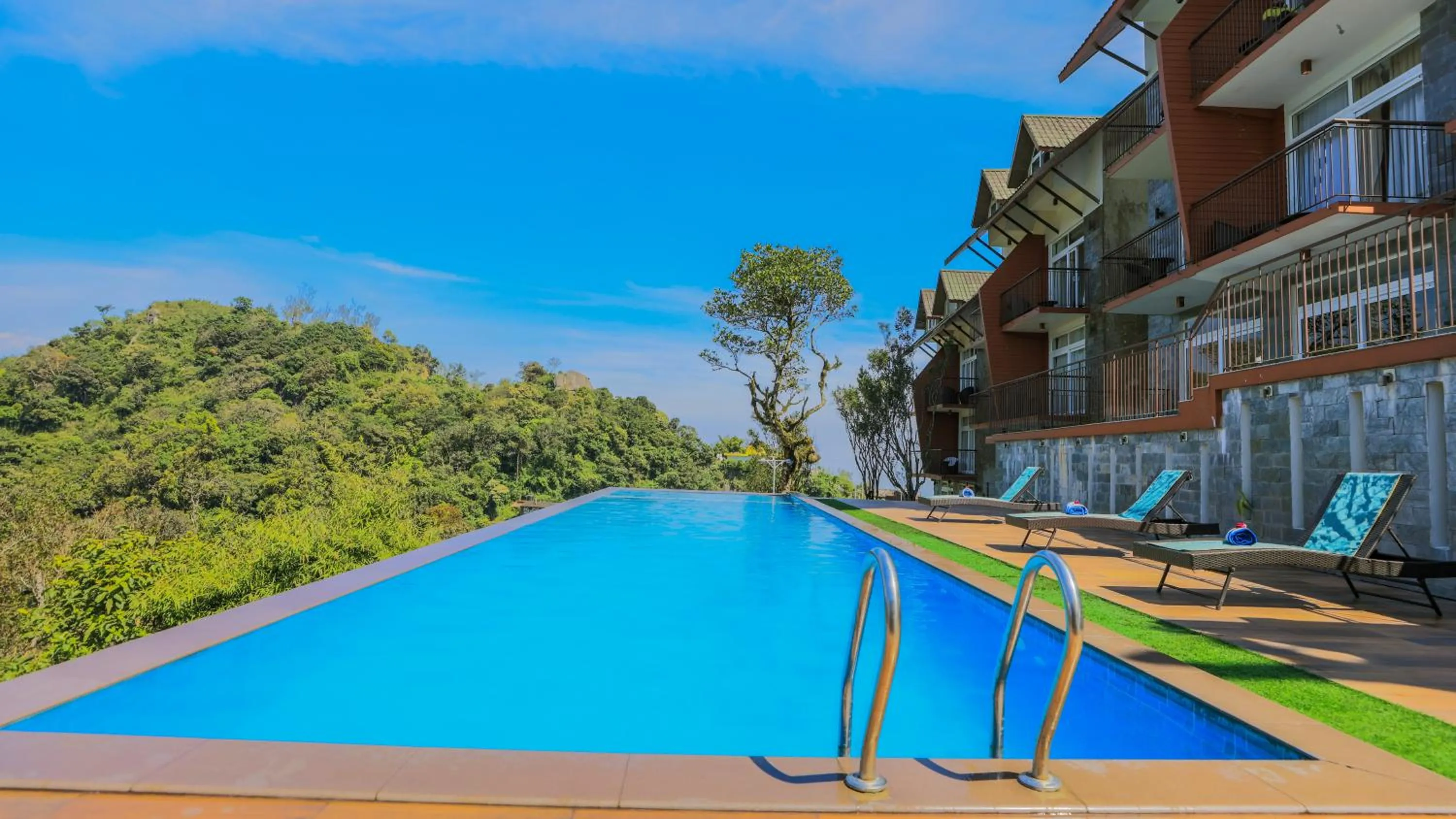 Swimming pool in Shola Crown Resort - Munnar