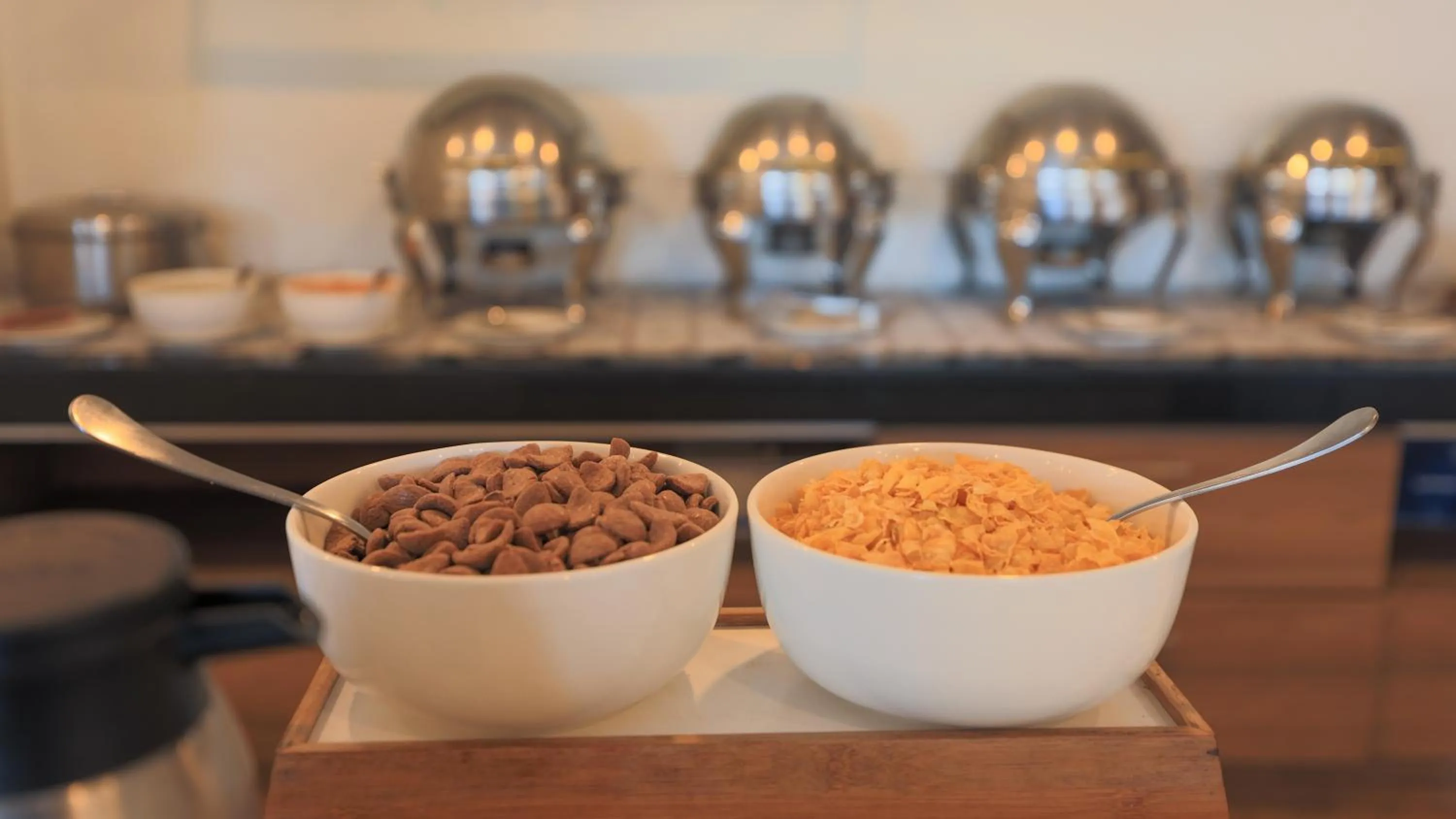 Restaurant/places to eat in Shola Crown Resort - Munnar