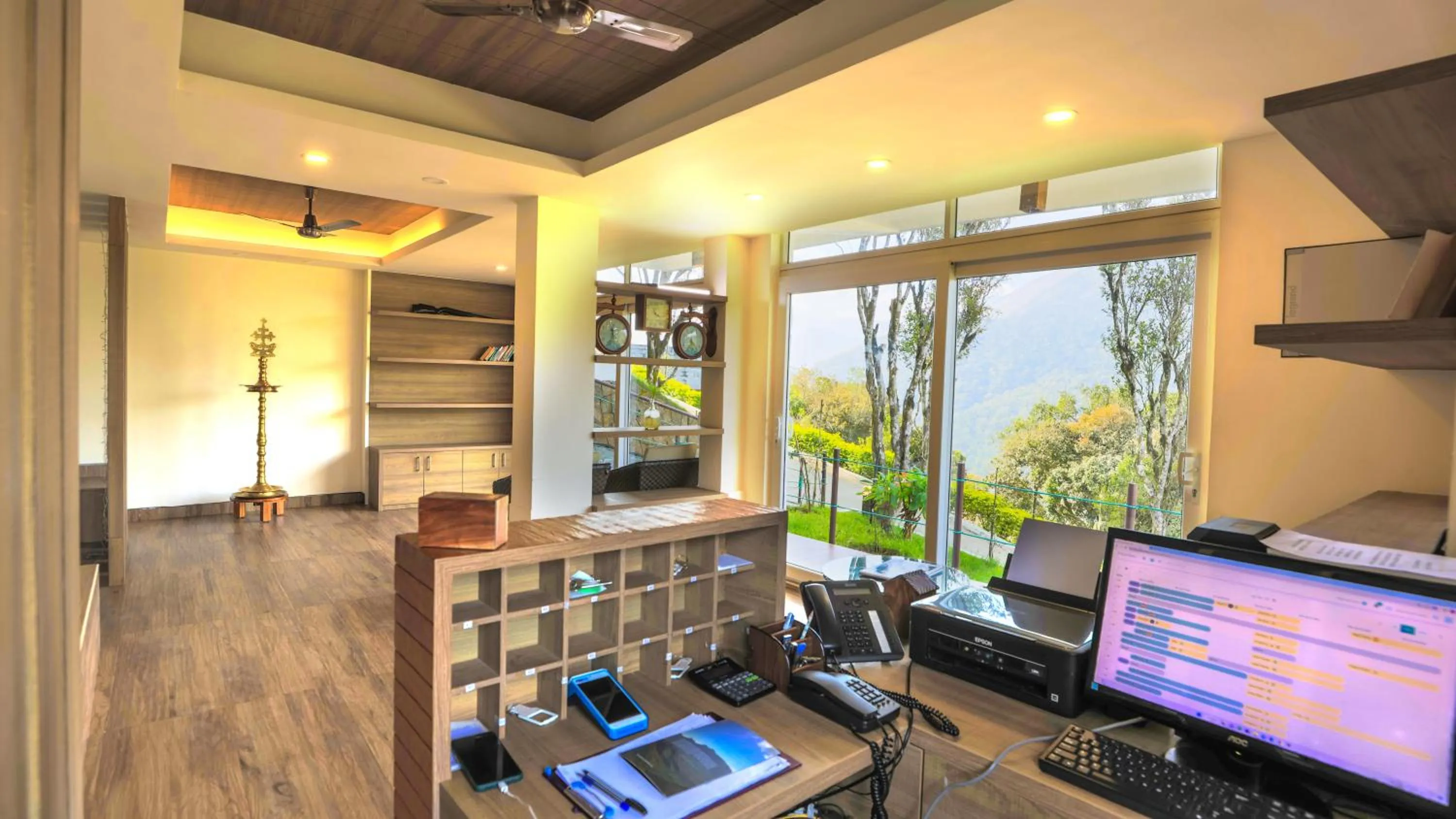 Lobby or reception in Shola Crown Resort - Munnar