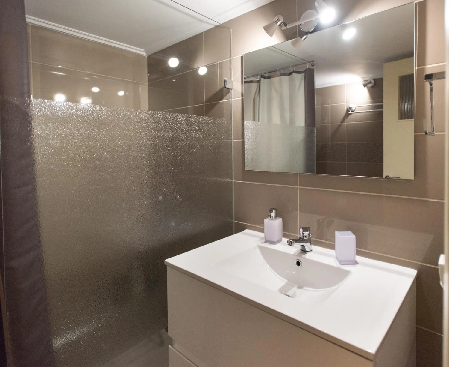 Living room in Blue Ark Athenian Nest