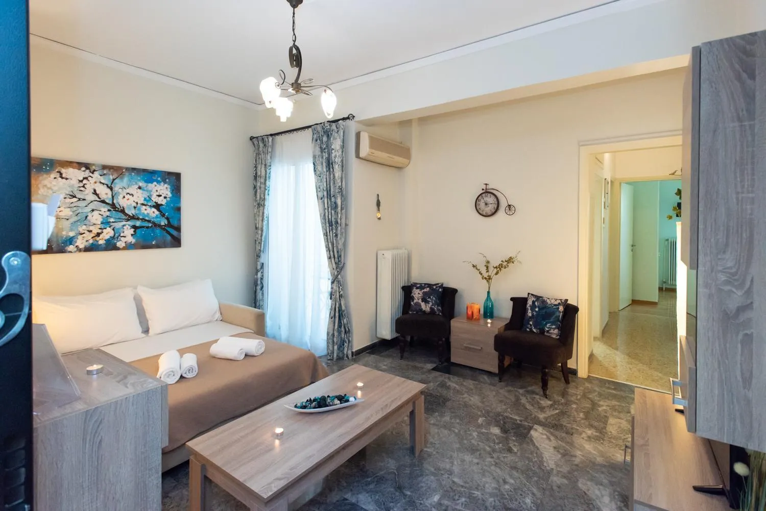 Living room in Blue Ark Athenian Nest