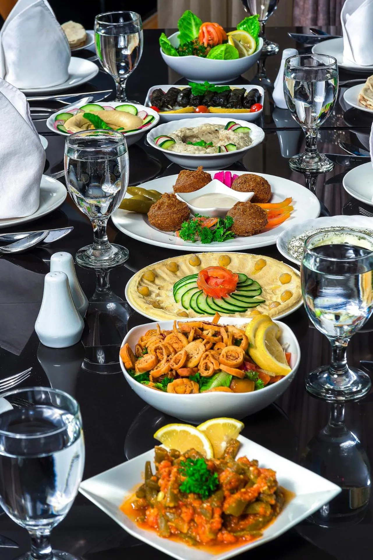 Restaurant/places to eat in Imani Suites