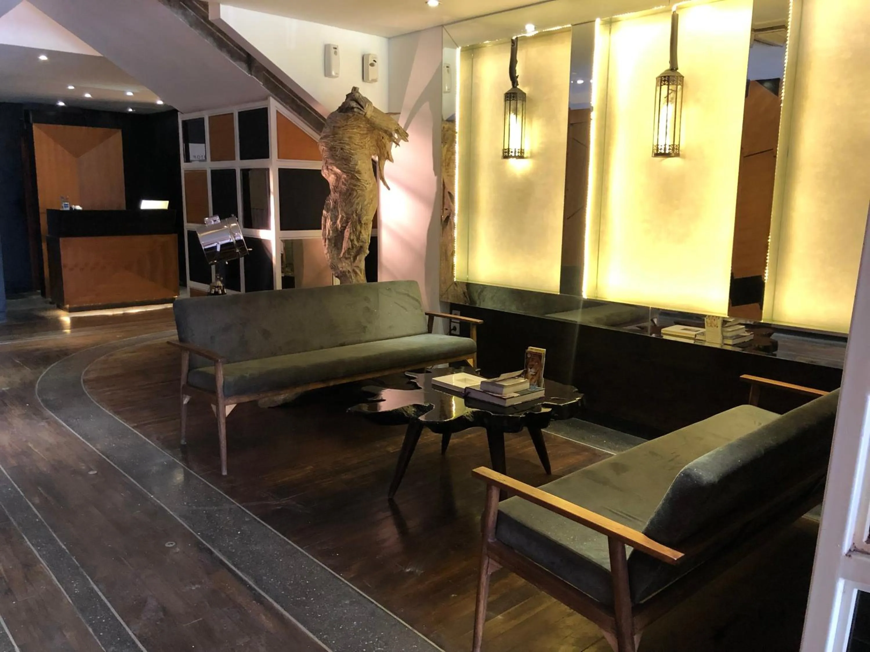 Facade/entrance in Imani Suites