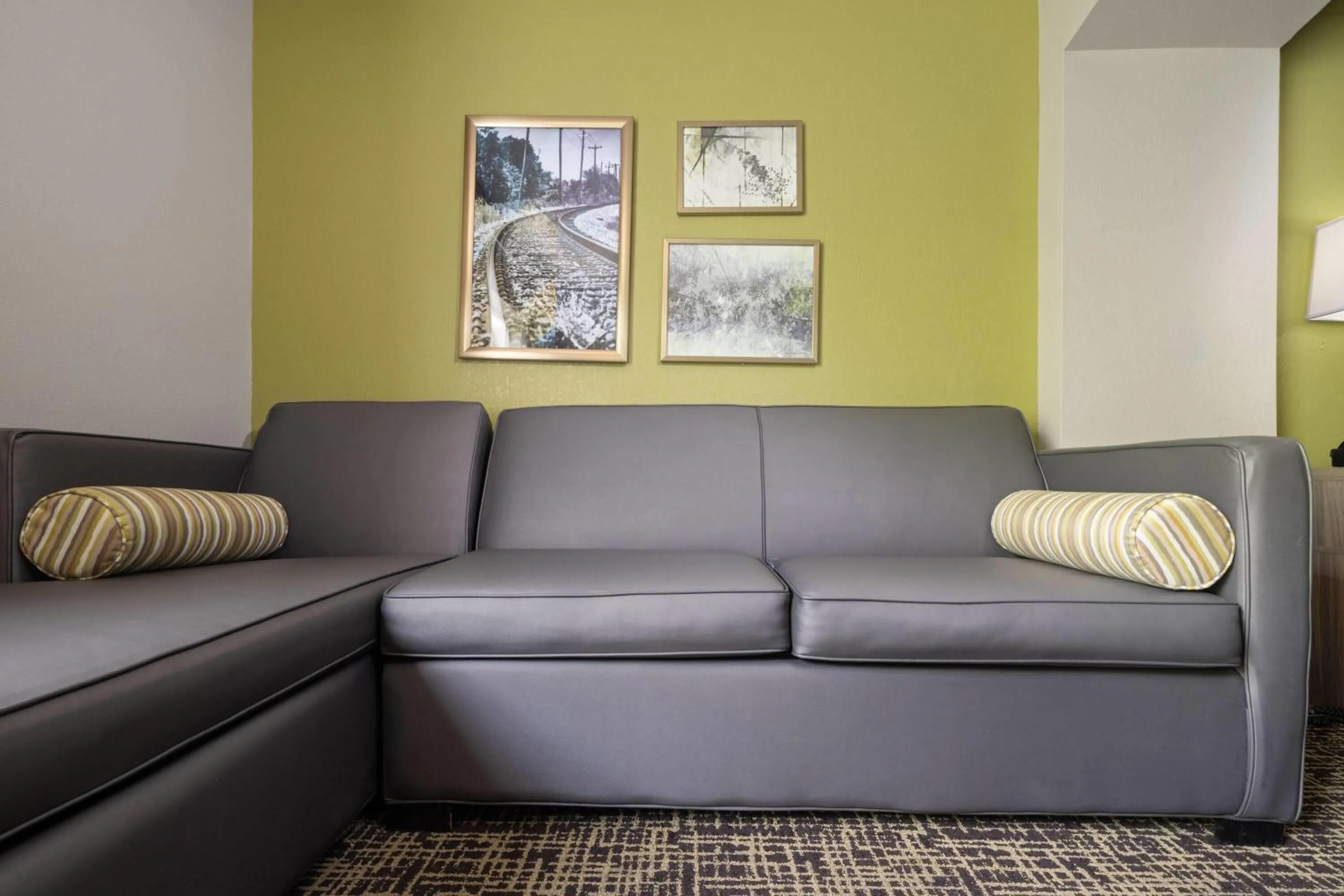 Photo of the whole room in La Quinta by Wyndham Atlanta Stockbridge