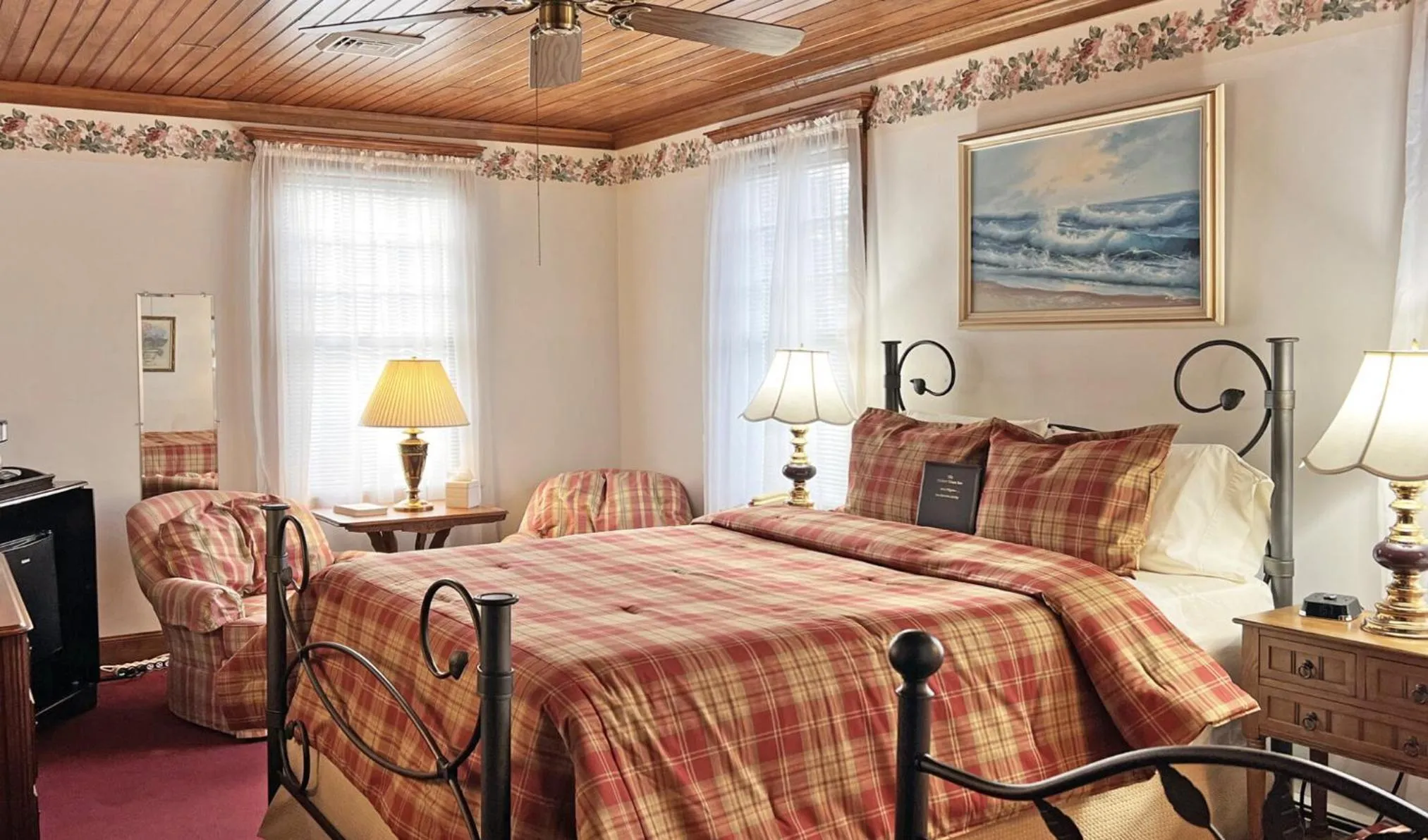 Bed in Palmer House Inn