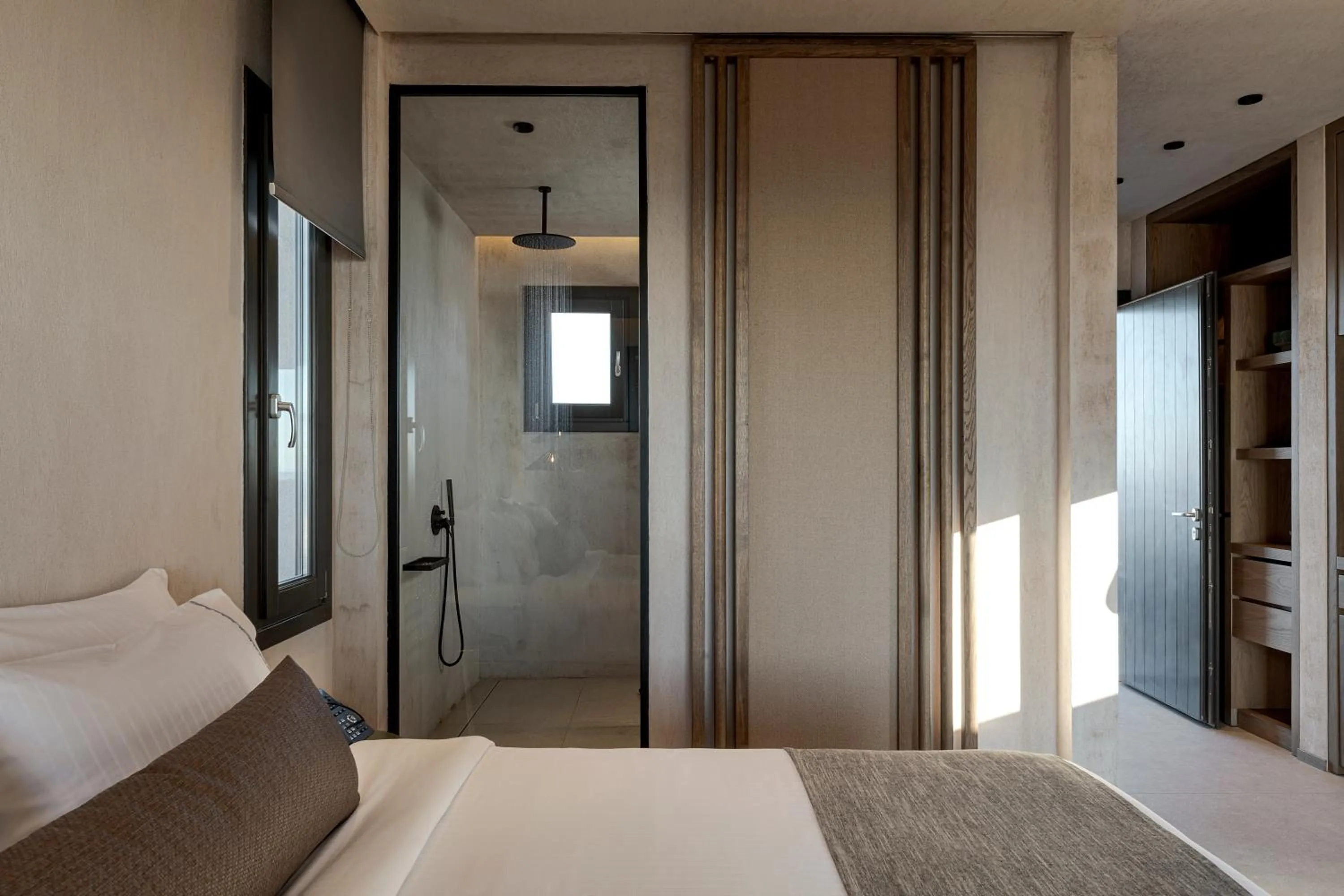 Shower, Bed in North Santorini - A Luxury Spa Hotel