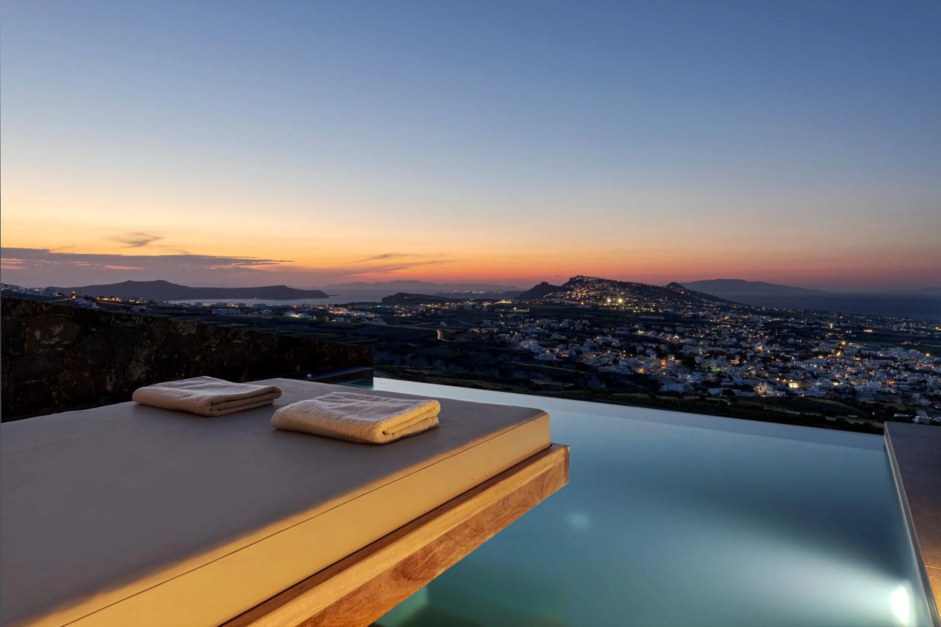 Hot Tub in North Santorini - A Luxury Spa Hotel