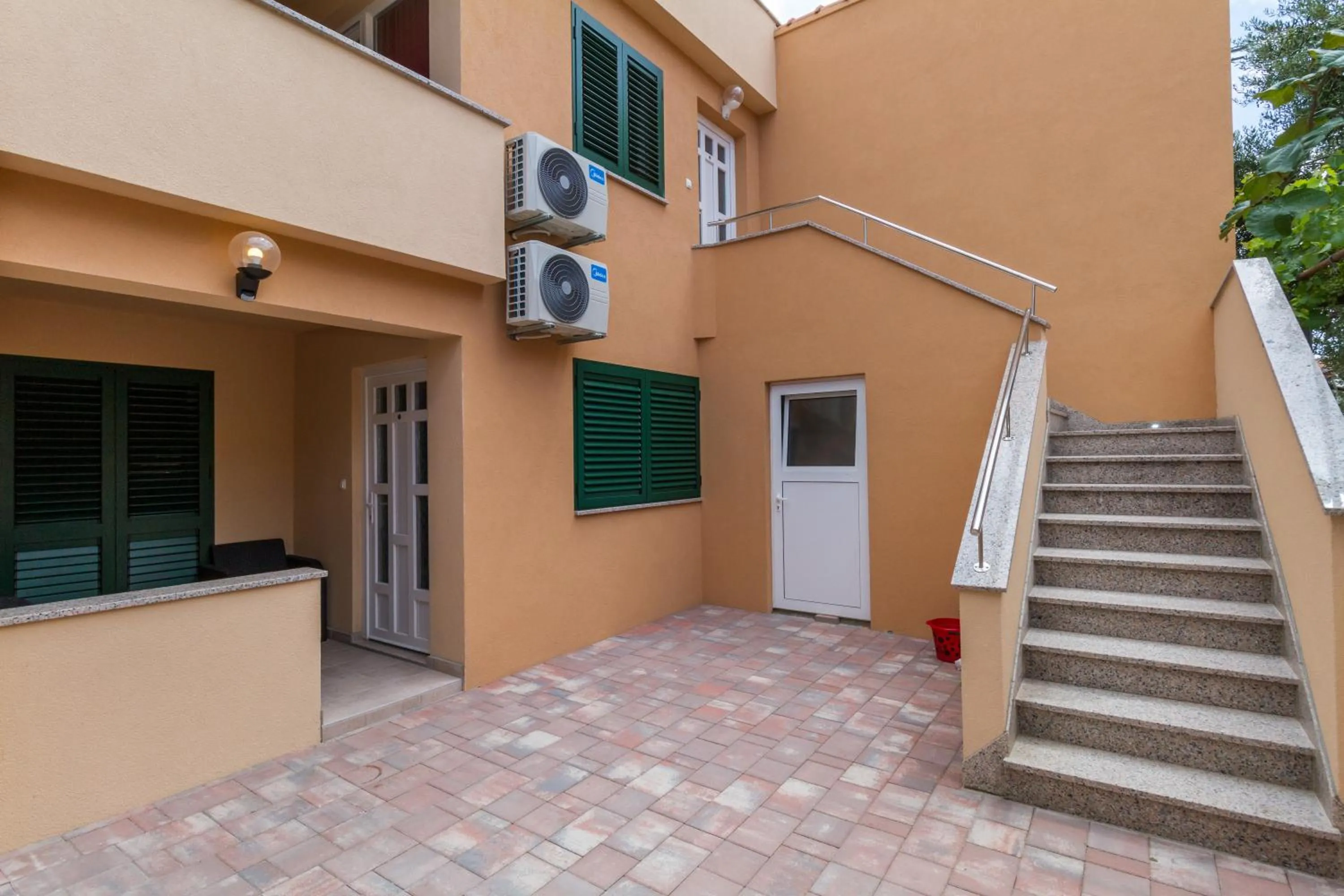 Facade/entrance in Apartments Villa-Ines Center
