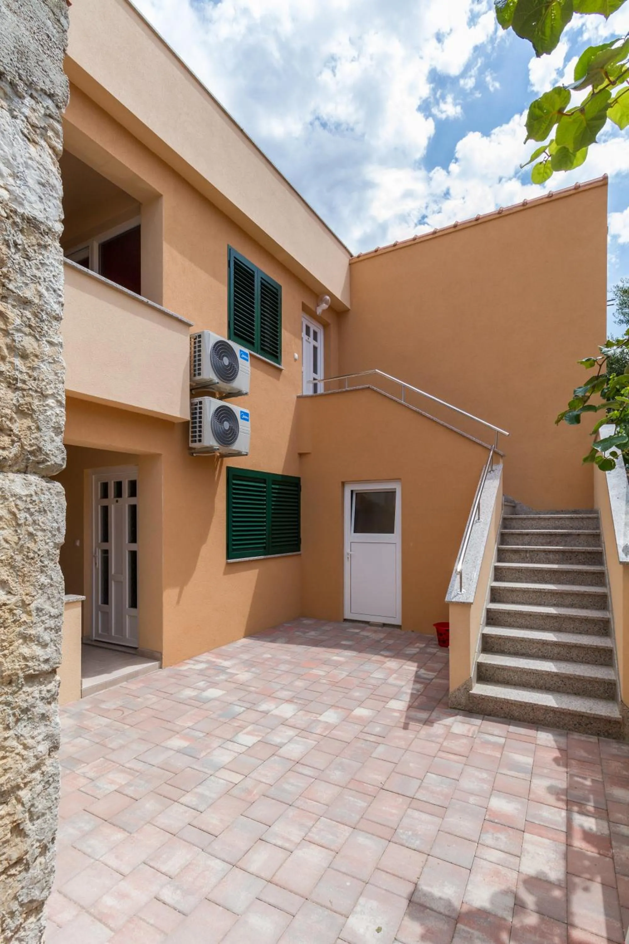 Facade/entrance in Apartments Villa-Ines Center