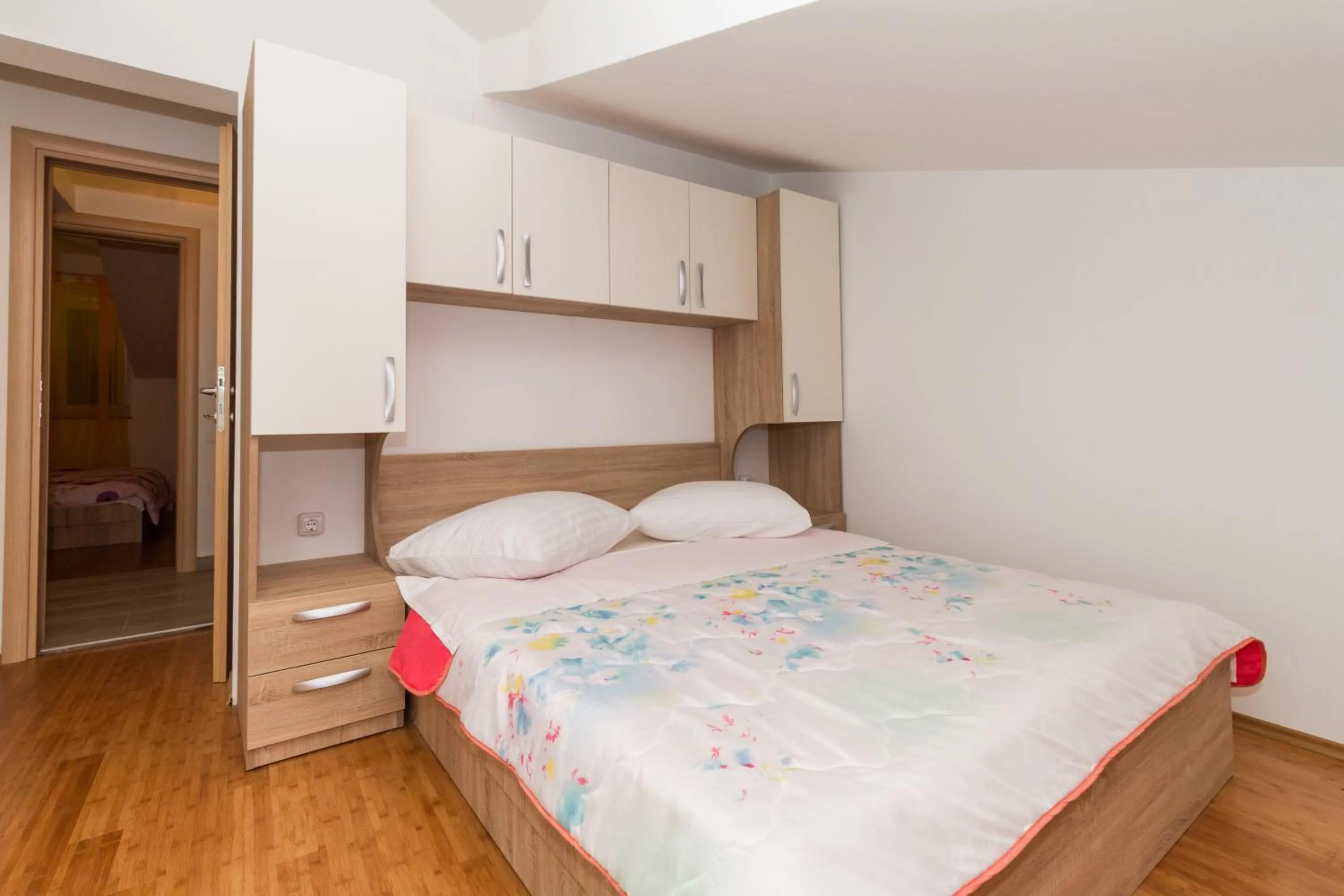 Bed in Apartments Villa-Ines Center