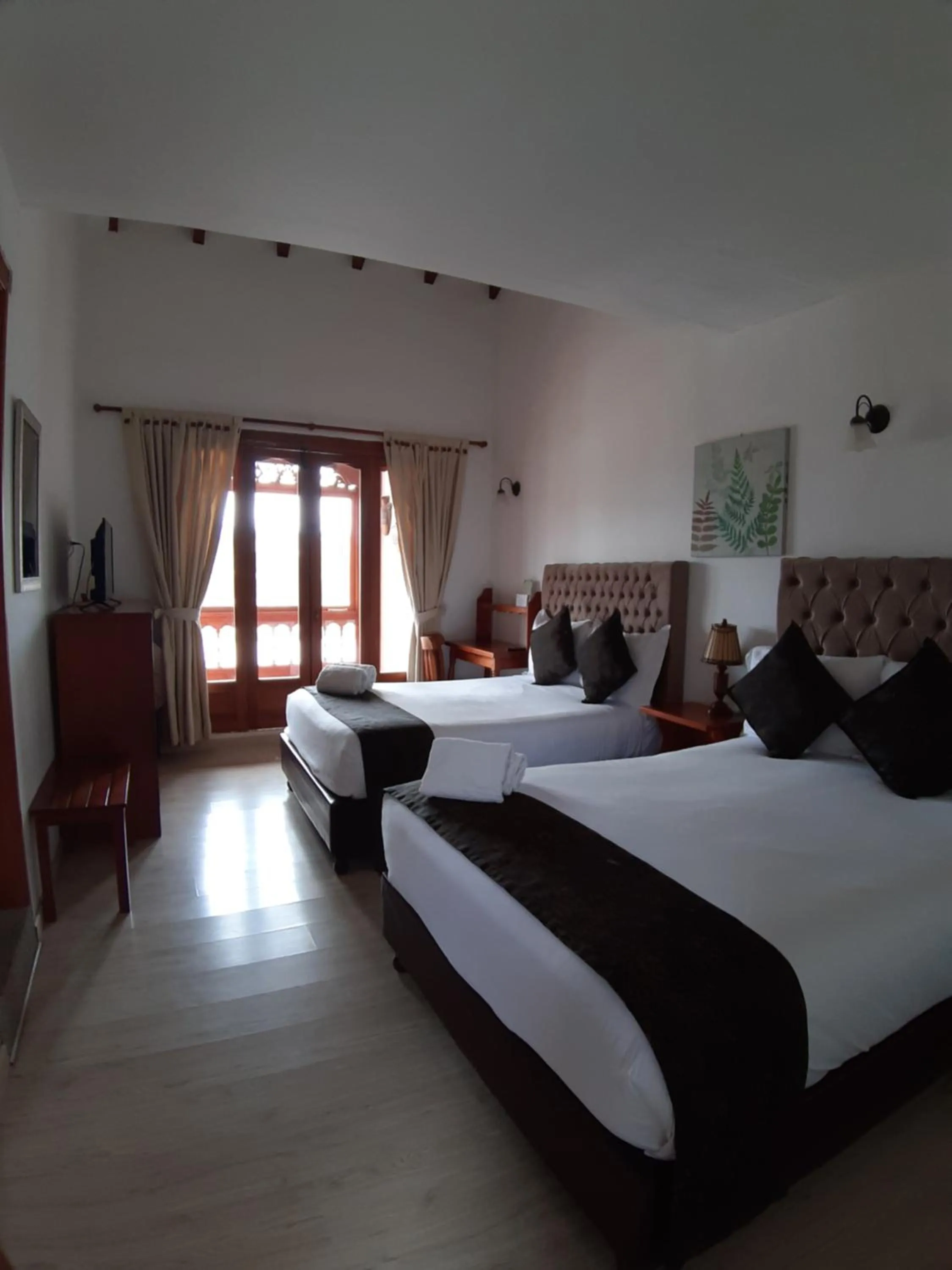 Property building, Bed in Hotel El Giro