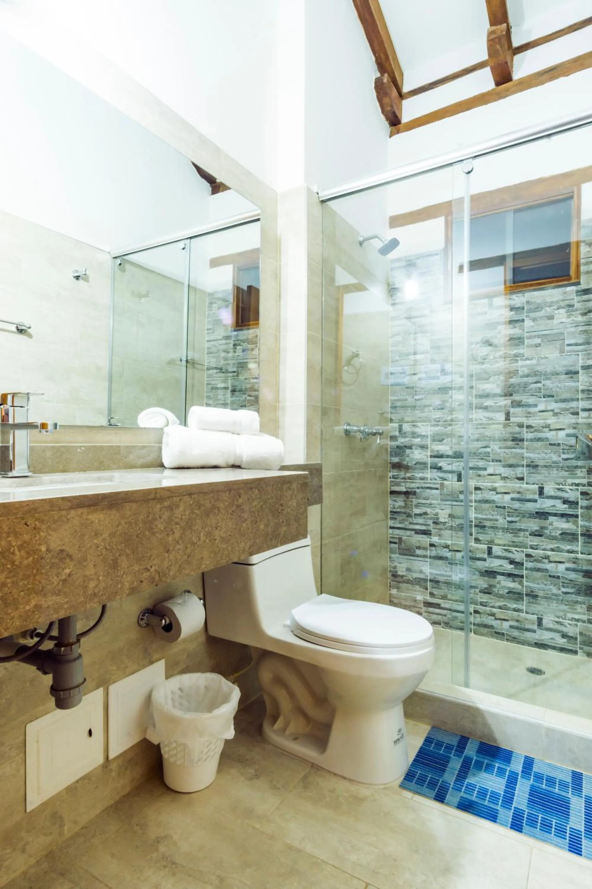 Bathroom in Hotel El Giro