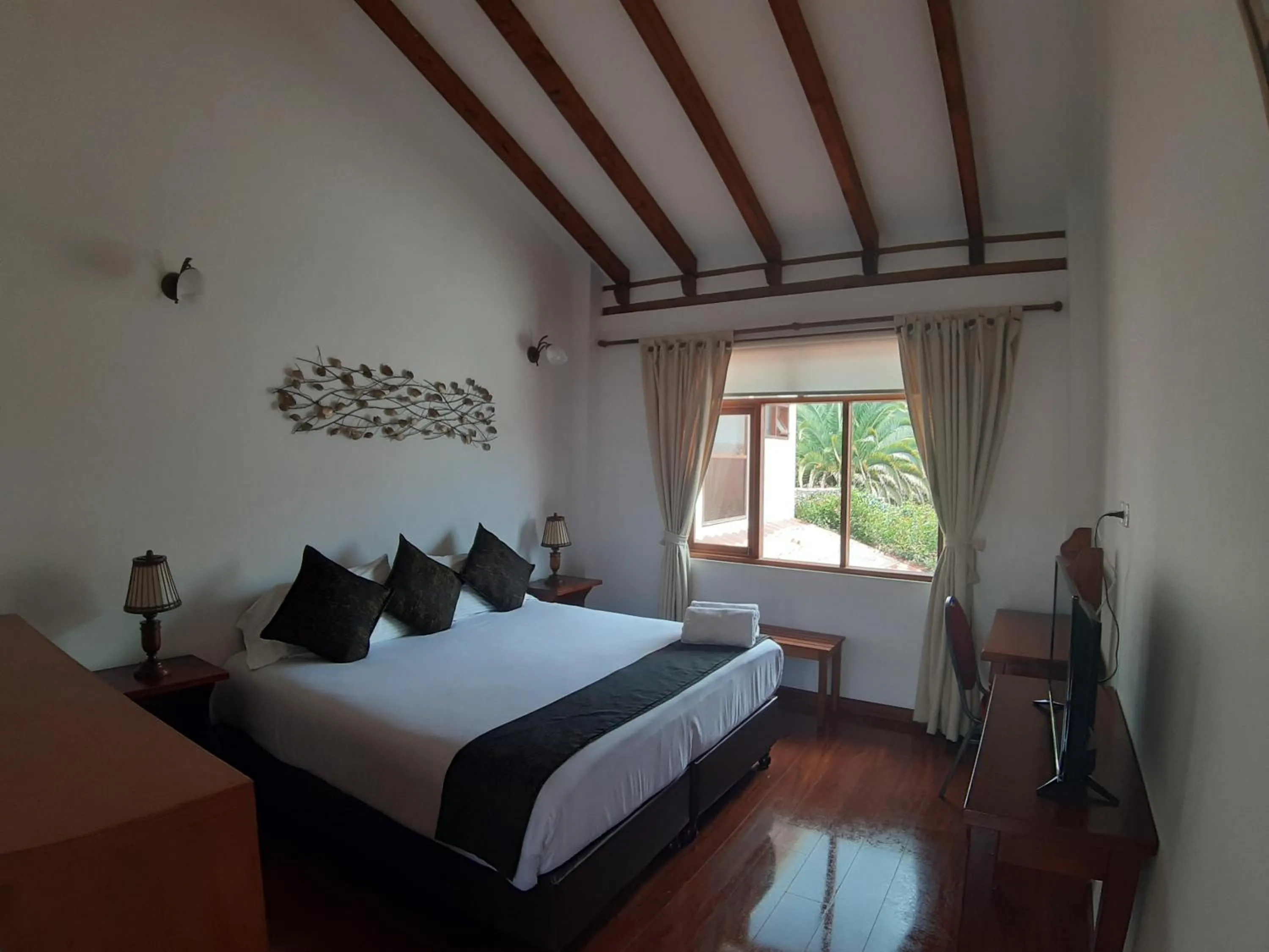 Photo of the whole room, Bed in Hotel El Giro