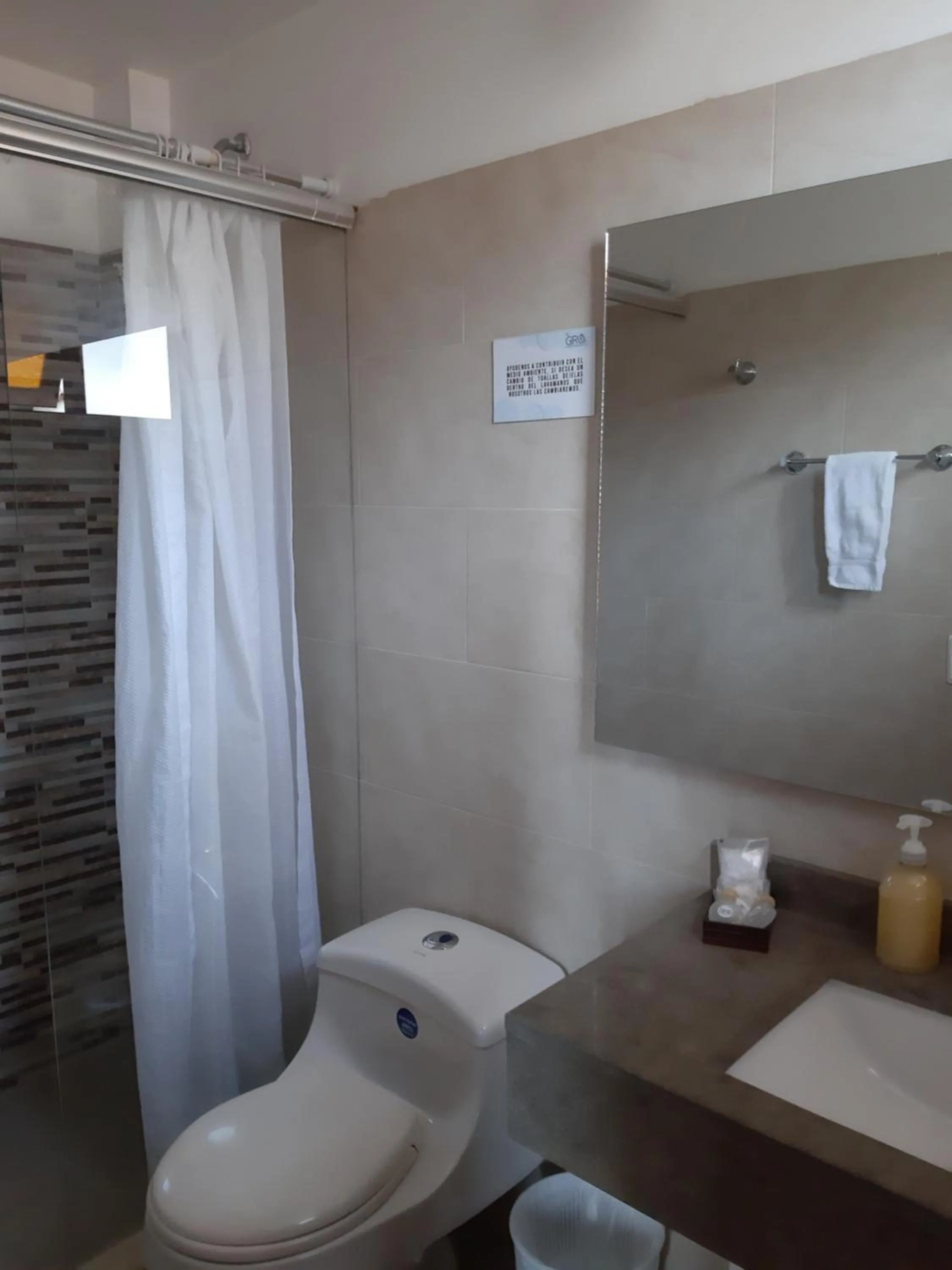 Bathroom in Hotel El Giro