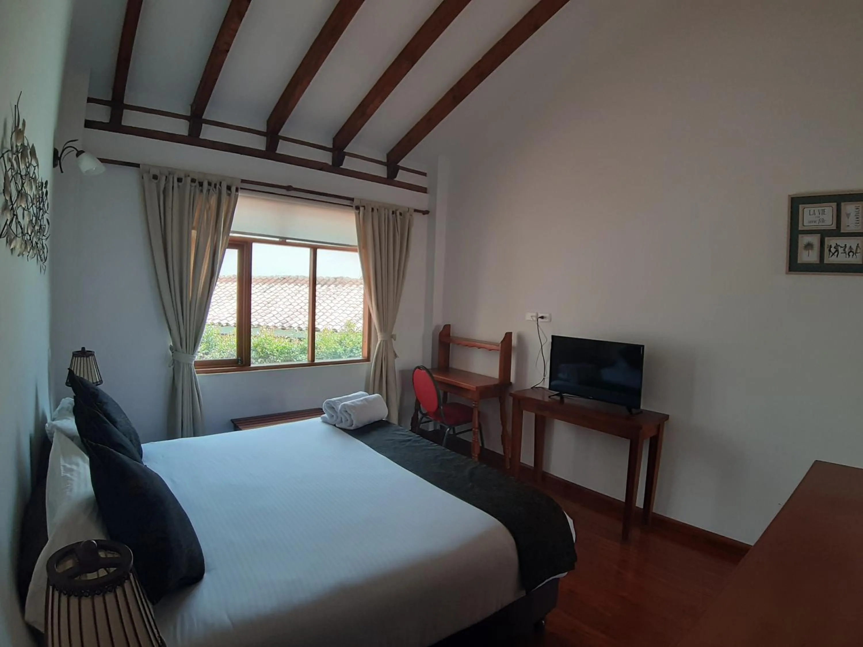 Bedroom, Bed in Hotel El Giro