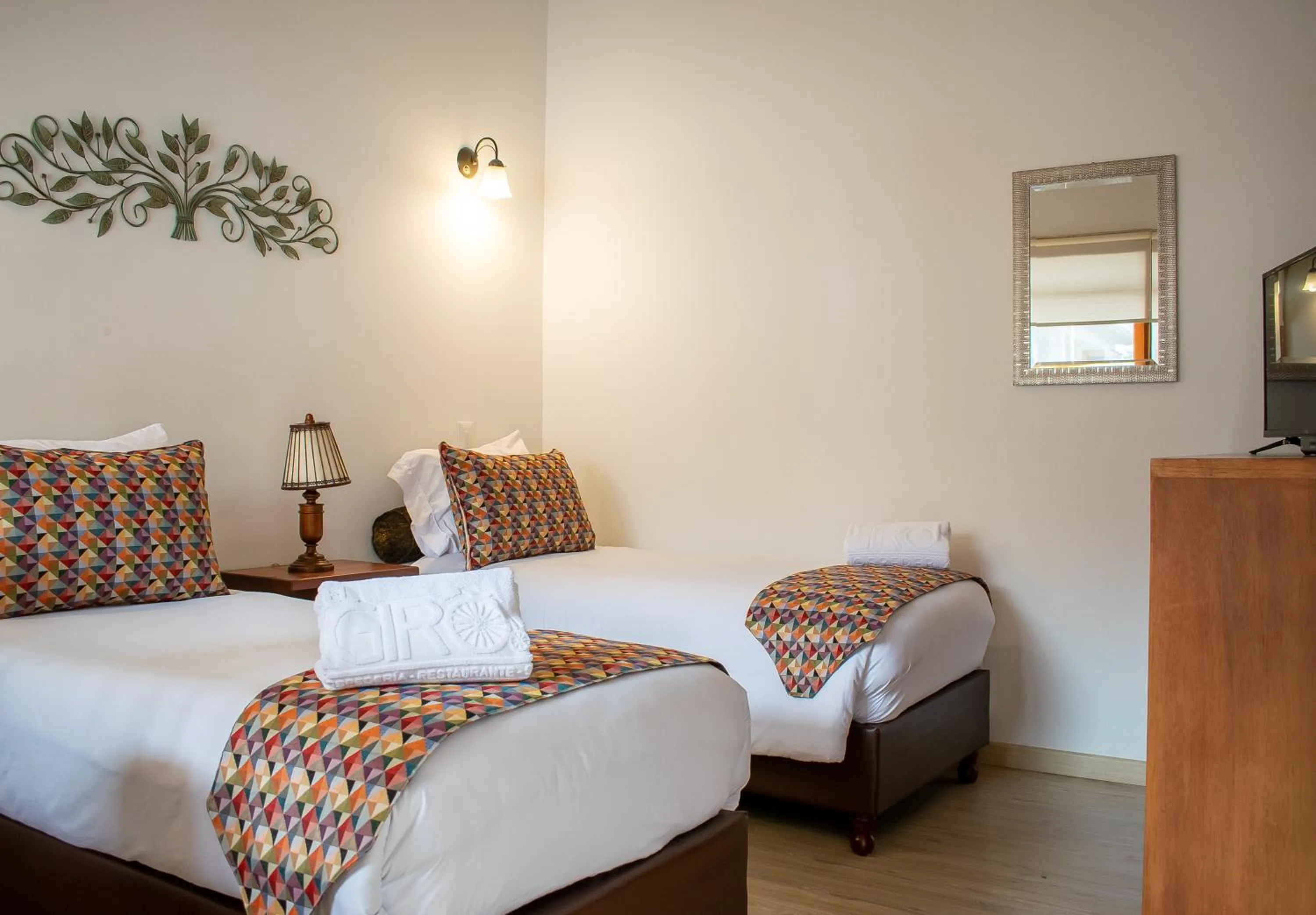 Bedroom, Bed in Hotel El Giro