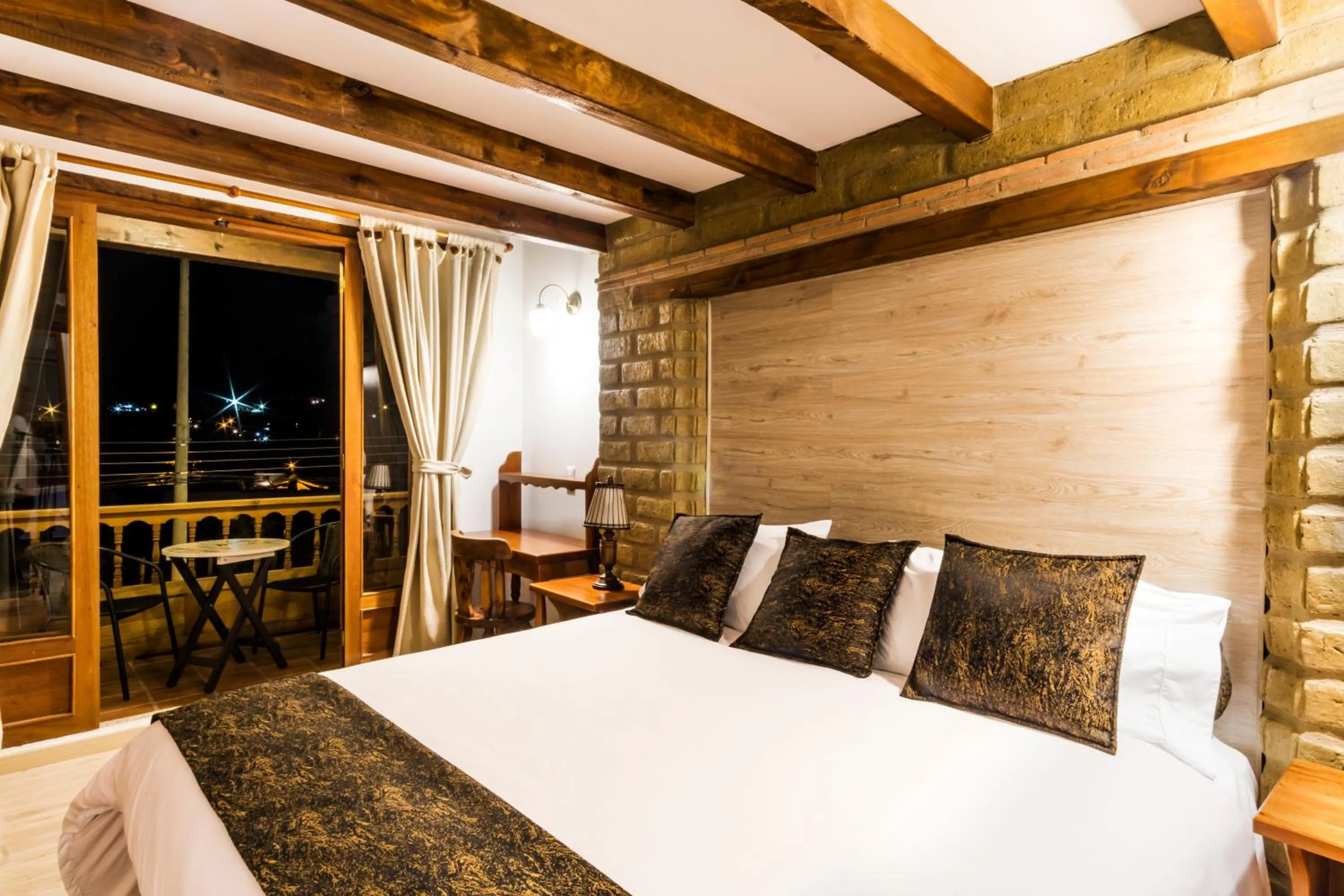 Photo of the whole room, Bed in Hotel El Giro