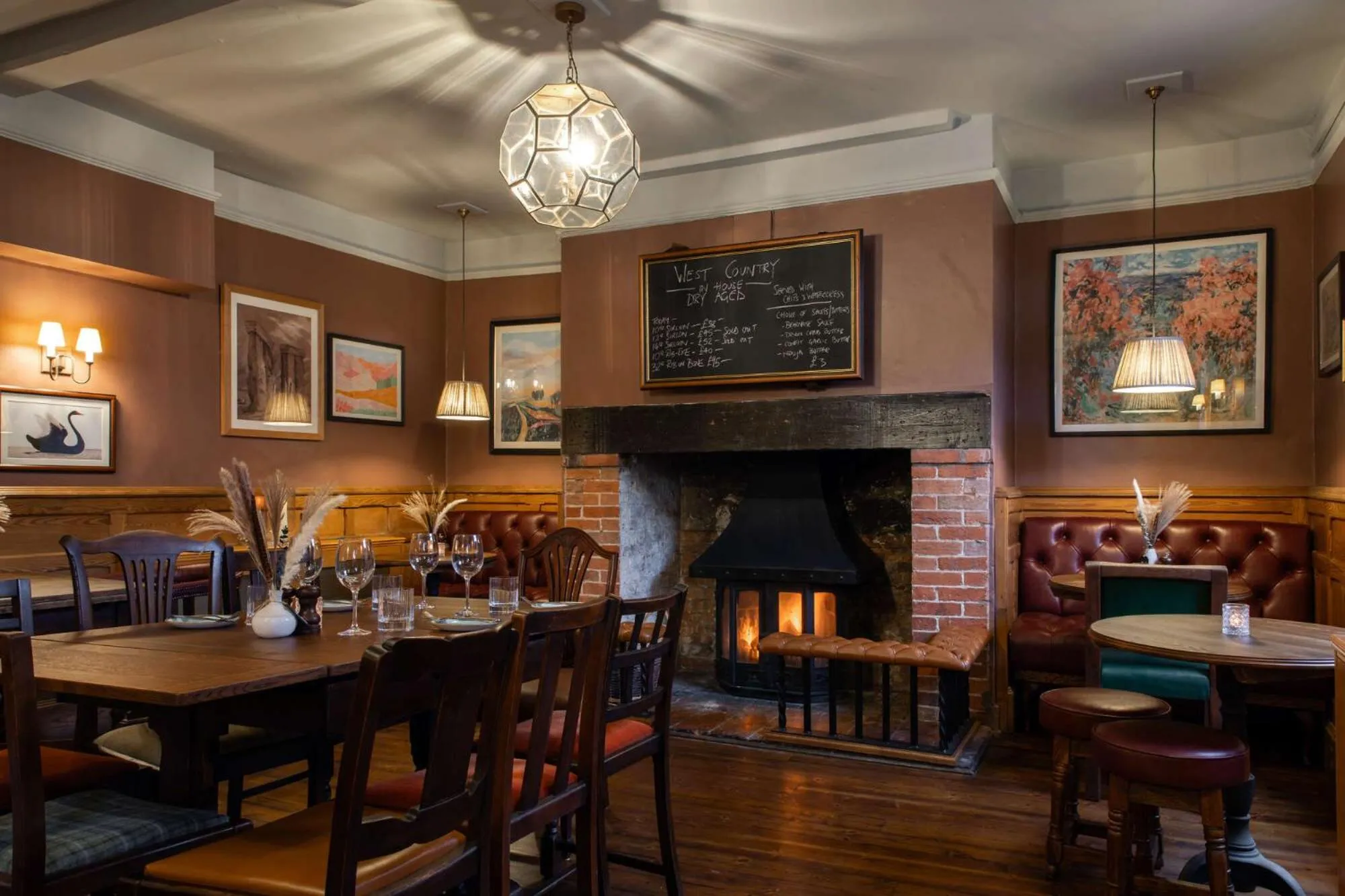 Dining area in The Lamb Inn