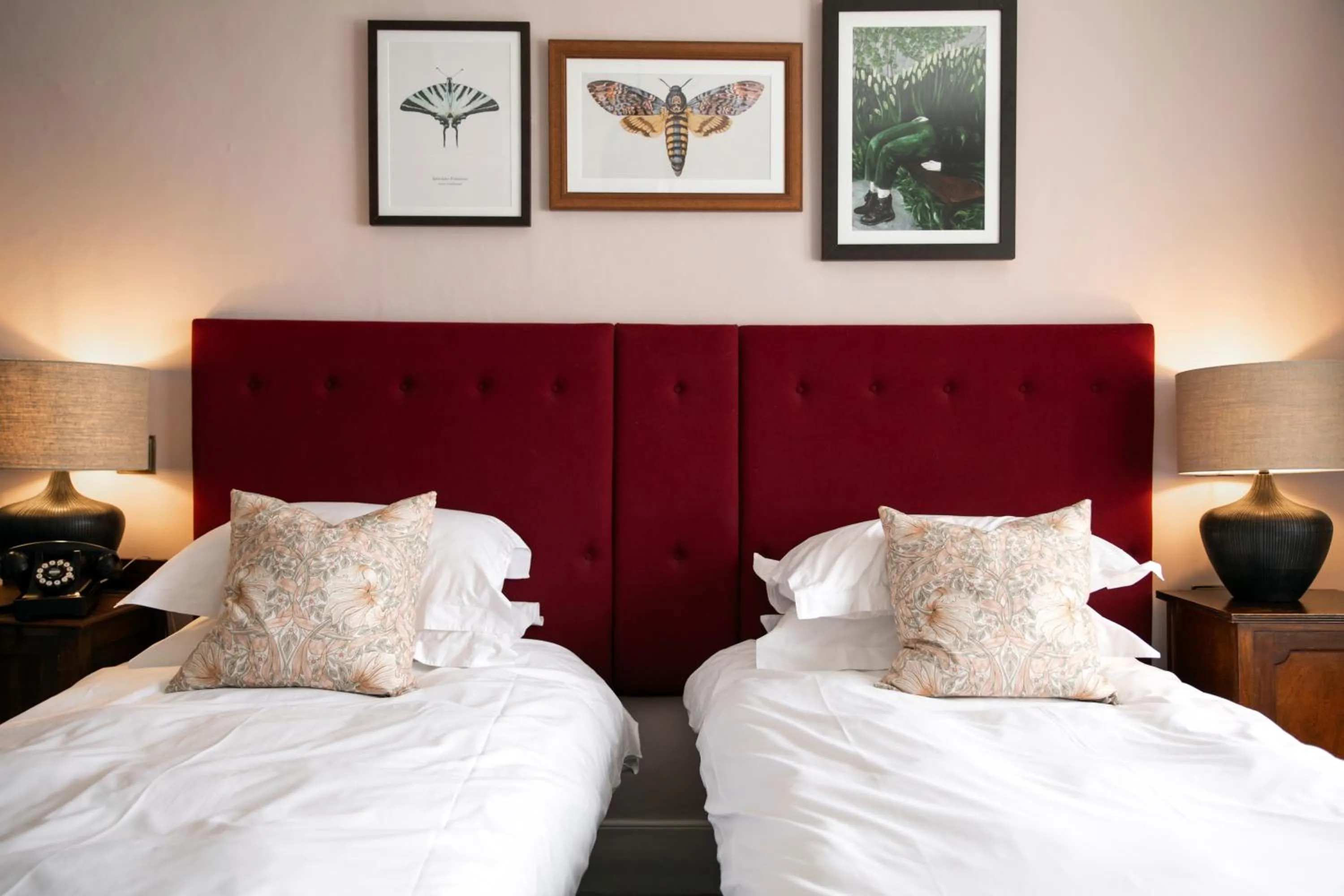 Bedroom, Bed in The Lamb Inn