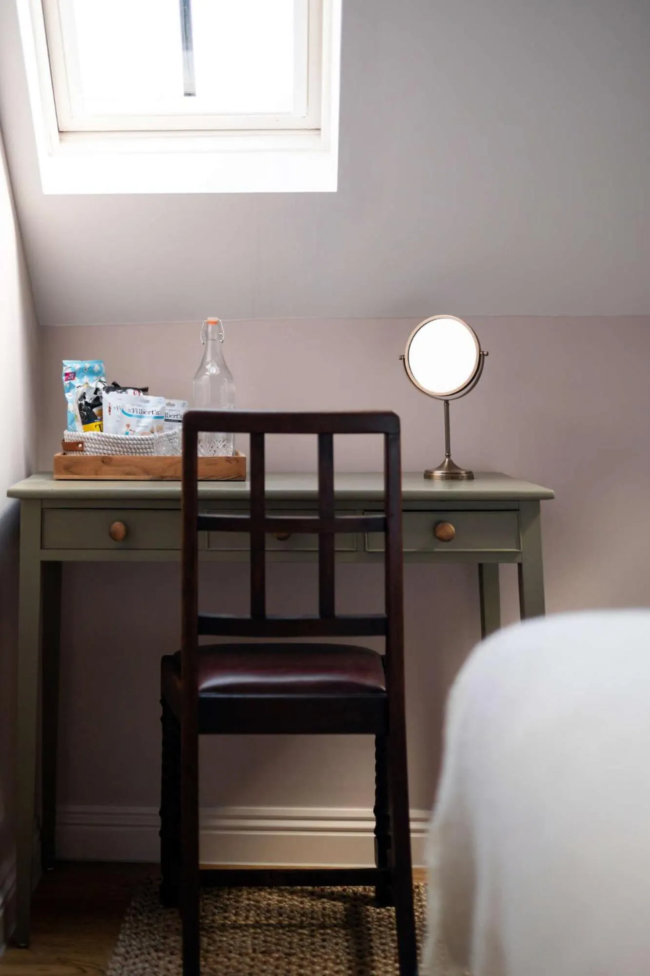 Bedroom, Bed in The Lamb Inn