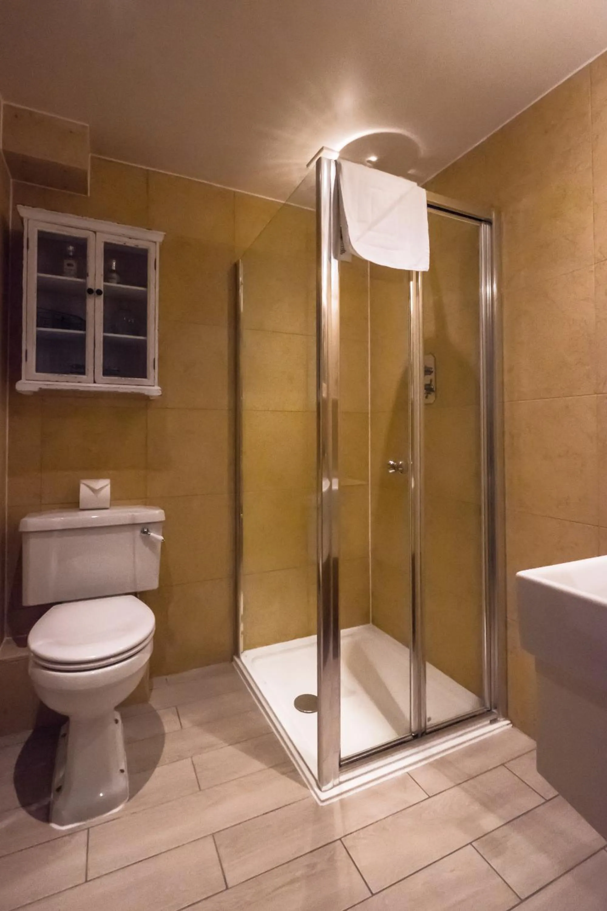 Bathroom in The Lamb Inn