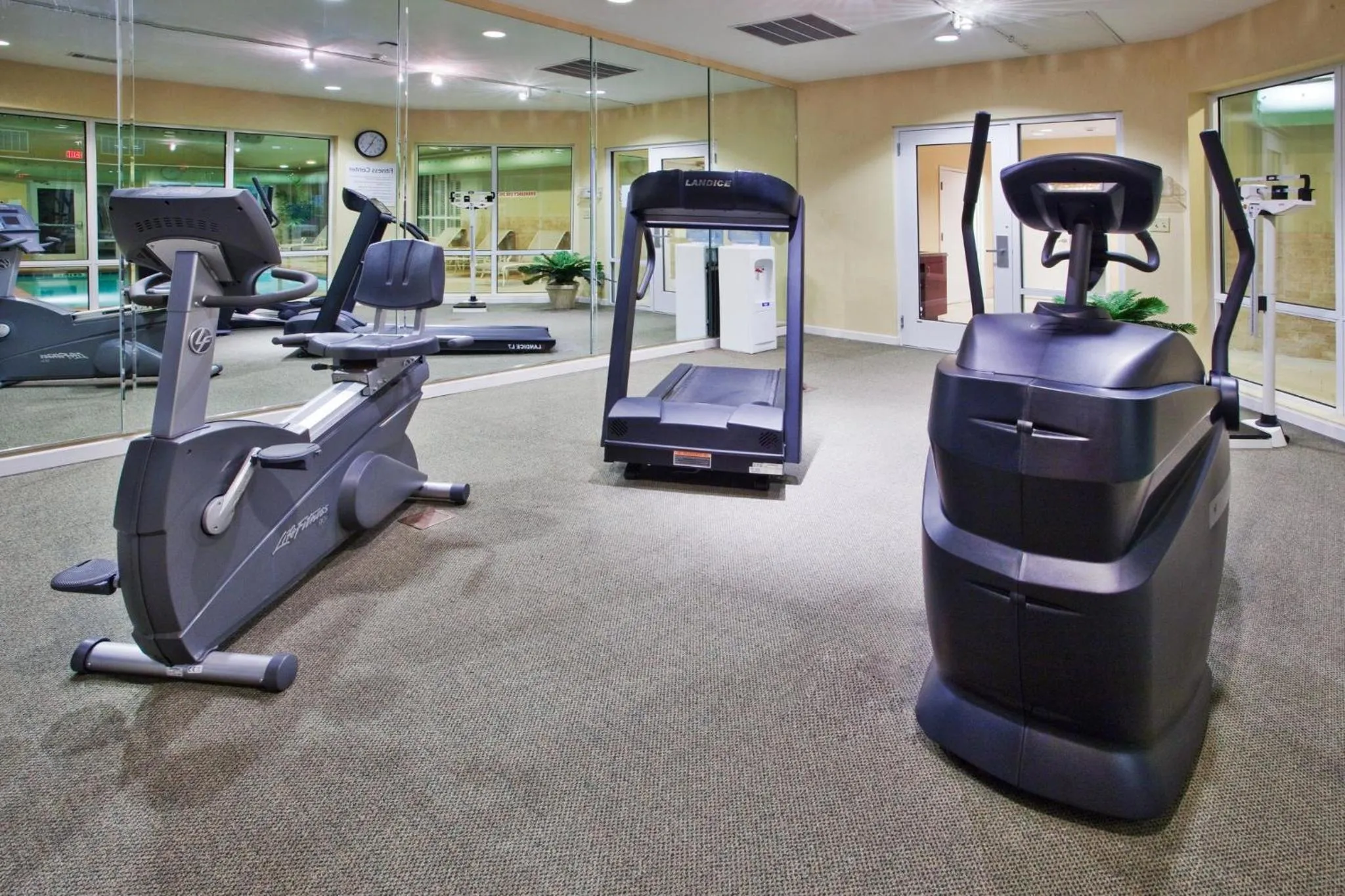 Fitness centre/facilities in Holiday Inn Express Savannah Airport by IHG