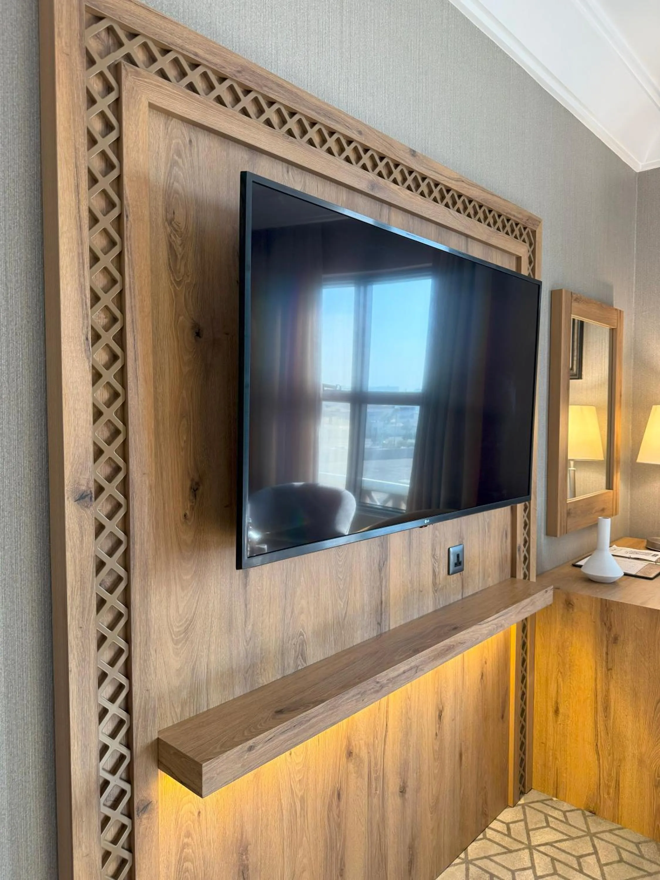 TV and multimedia in Crown Town Hotel