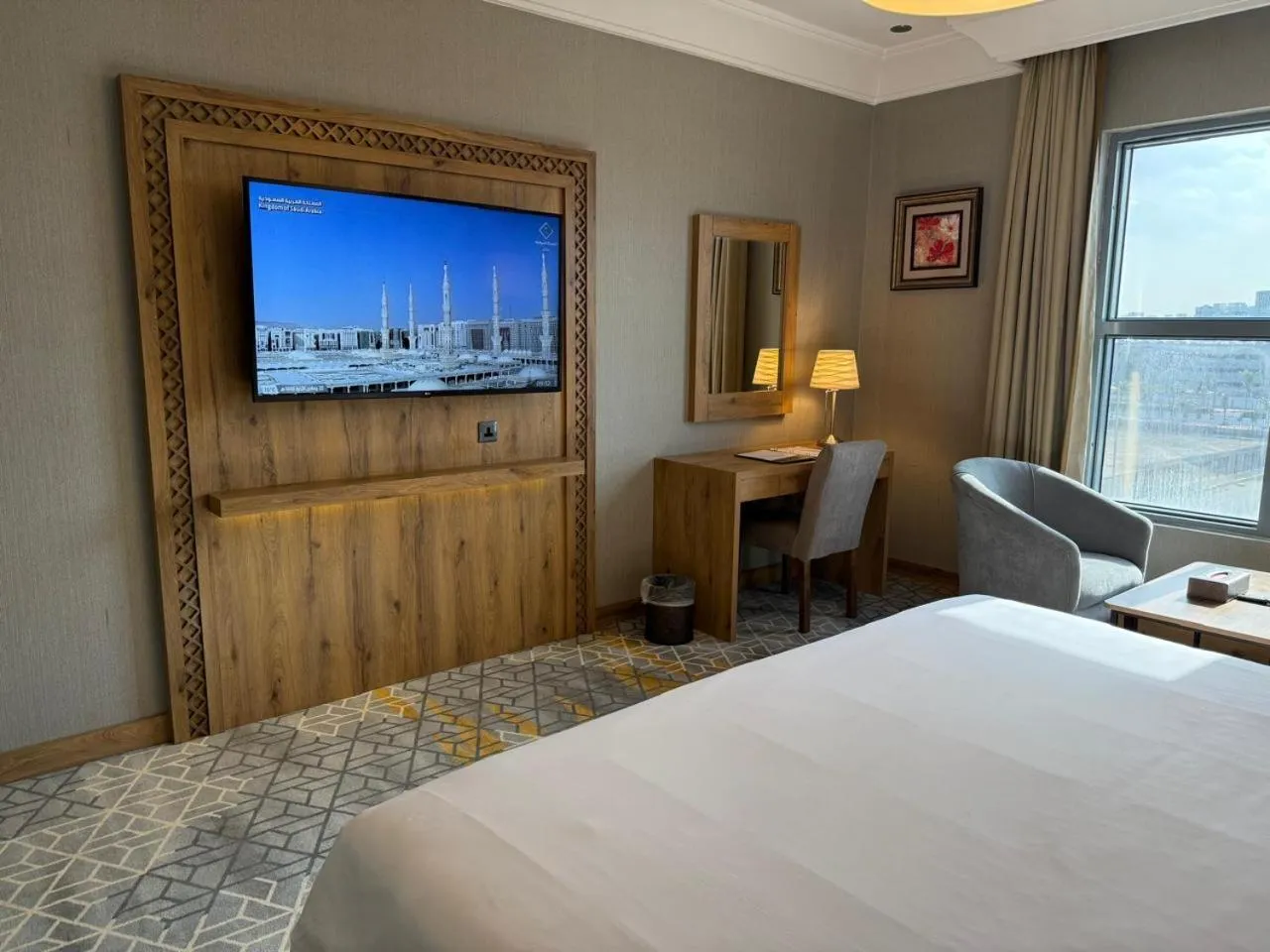 TV and multimedia, Bed in Crown Town Hotel