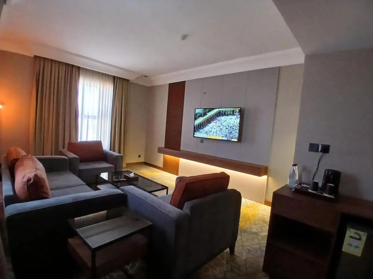 Coffee/tea facilities in Crown Town Hotel