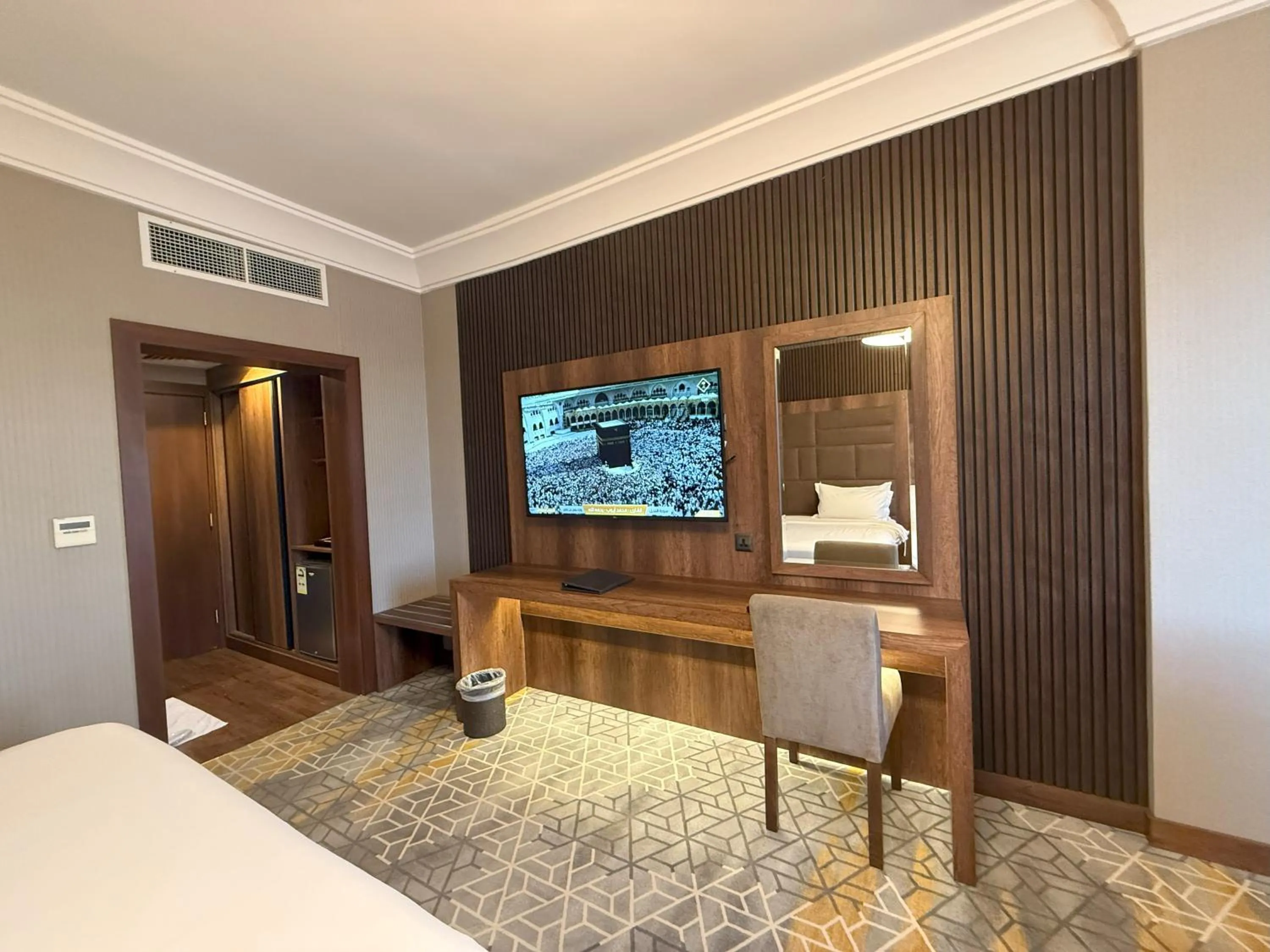 TV and multimedia, Bed in Crown Town Hotel