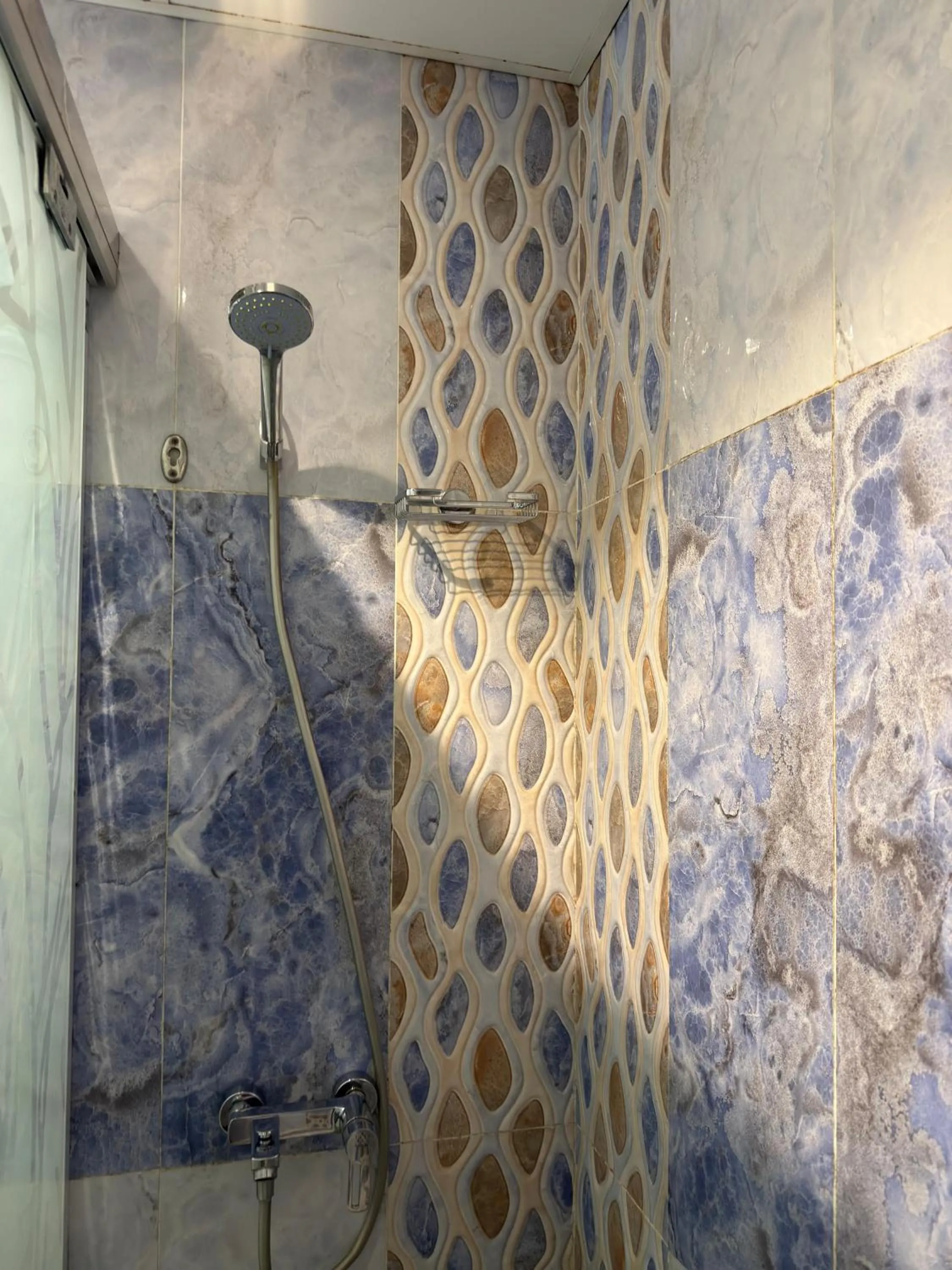 Toilet in Crown Town Hotel