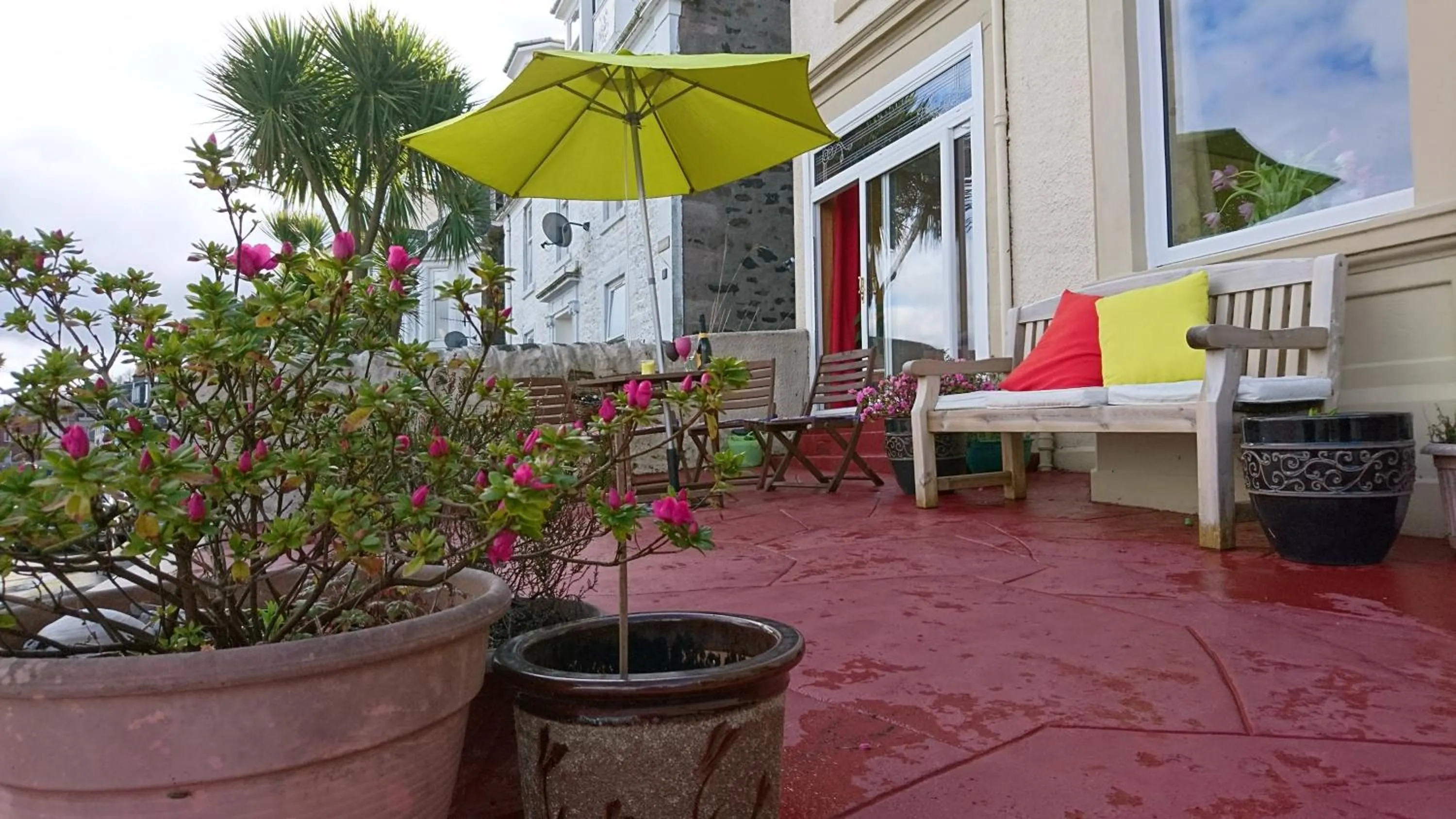 Patio in Sunnyside House