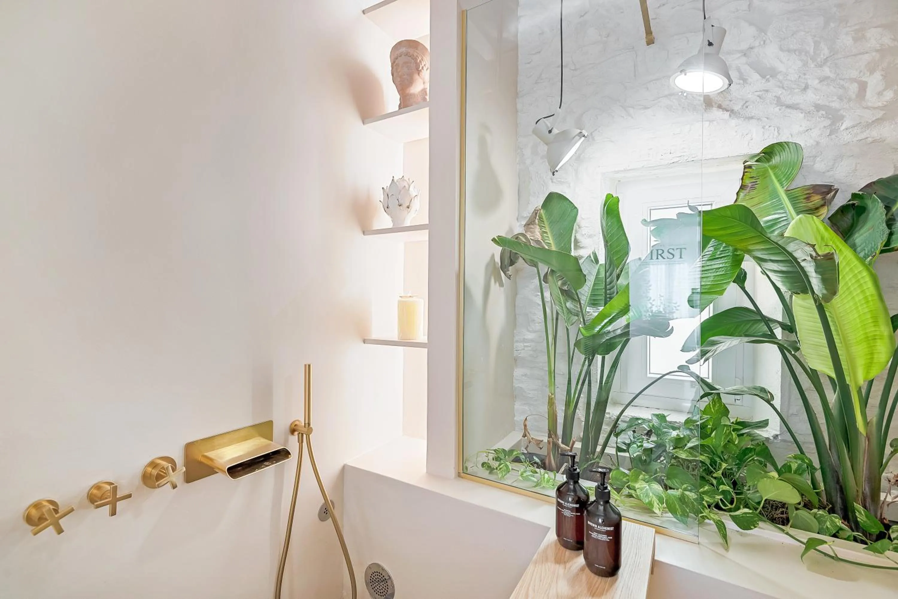 Bathroom in La Vista di Marina by The First