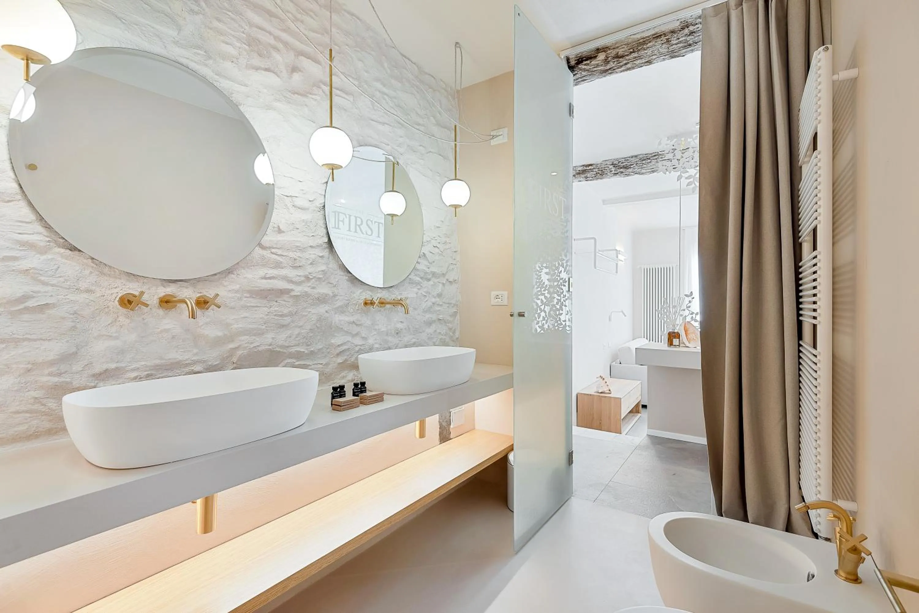 Toilet in La Vista di Marina by The First