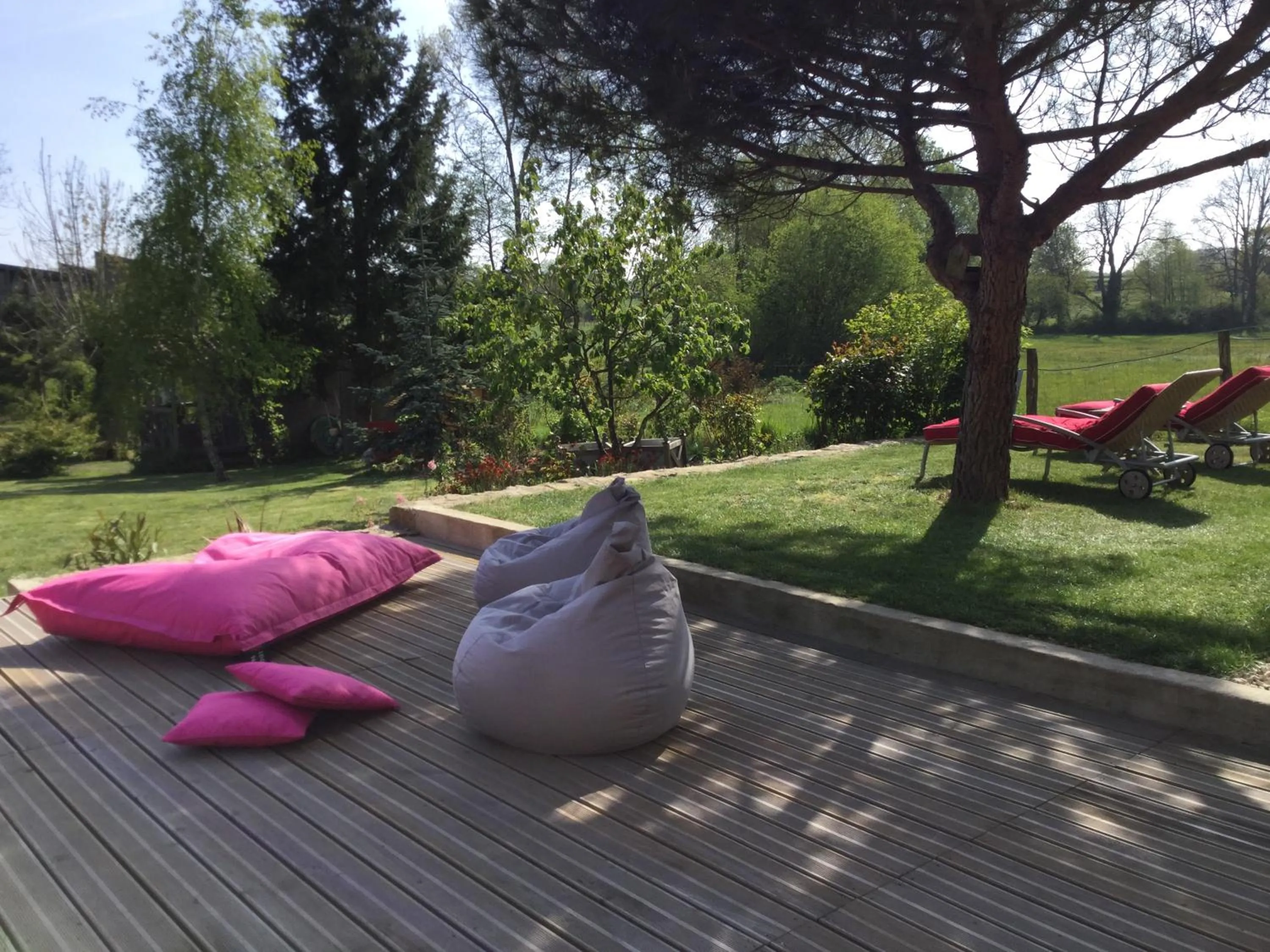 Garden view in les epis du vent