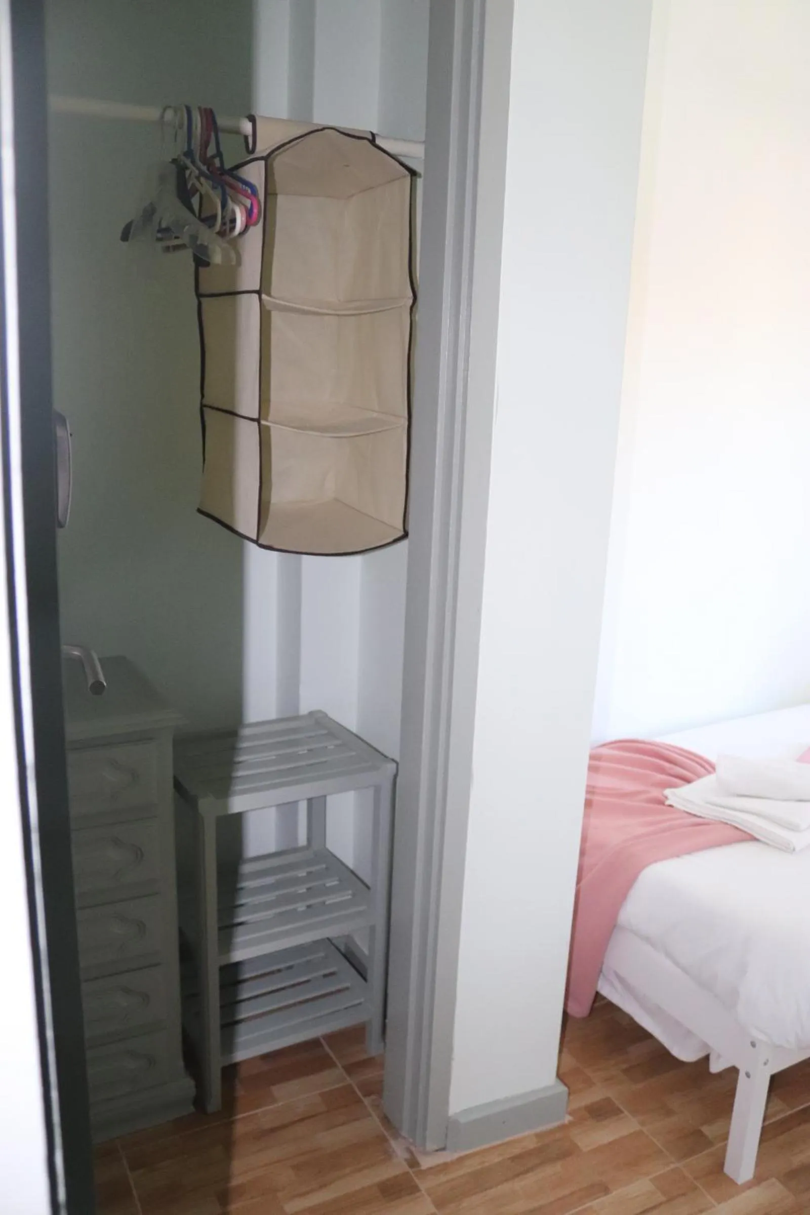 wardrobe, Bed in Mirandesa Garden