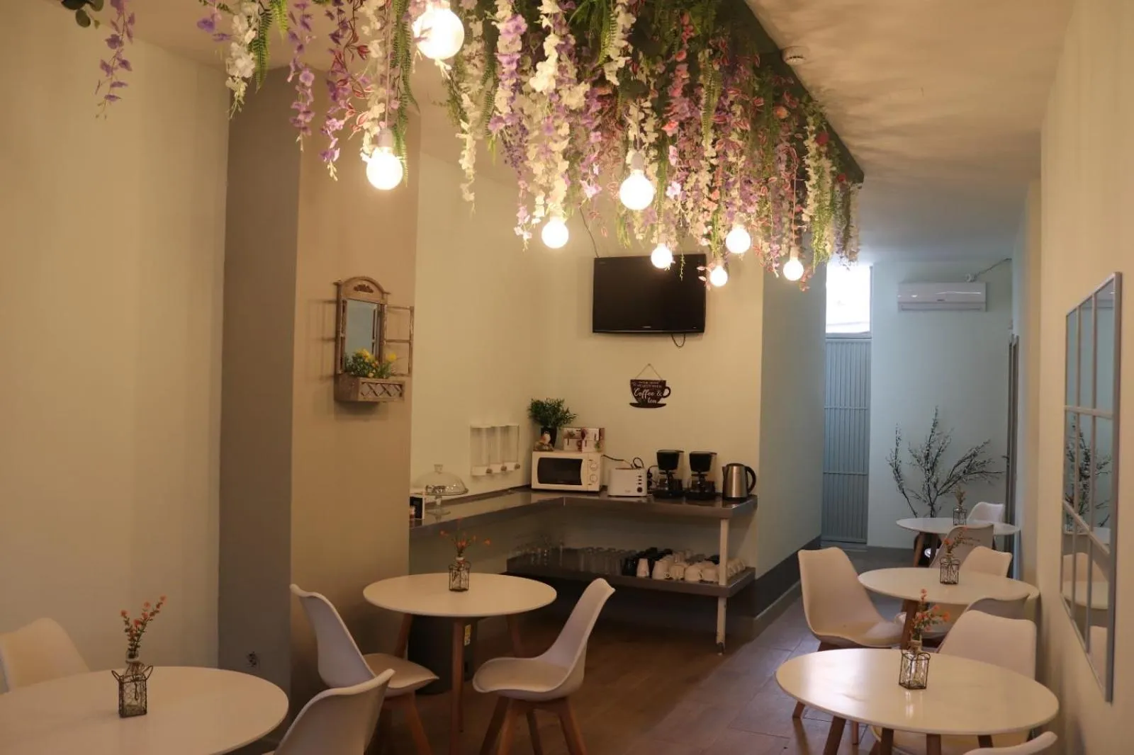 Communal lounge/ TV room in Mirandesa Garden