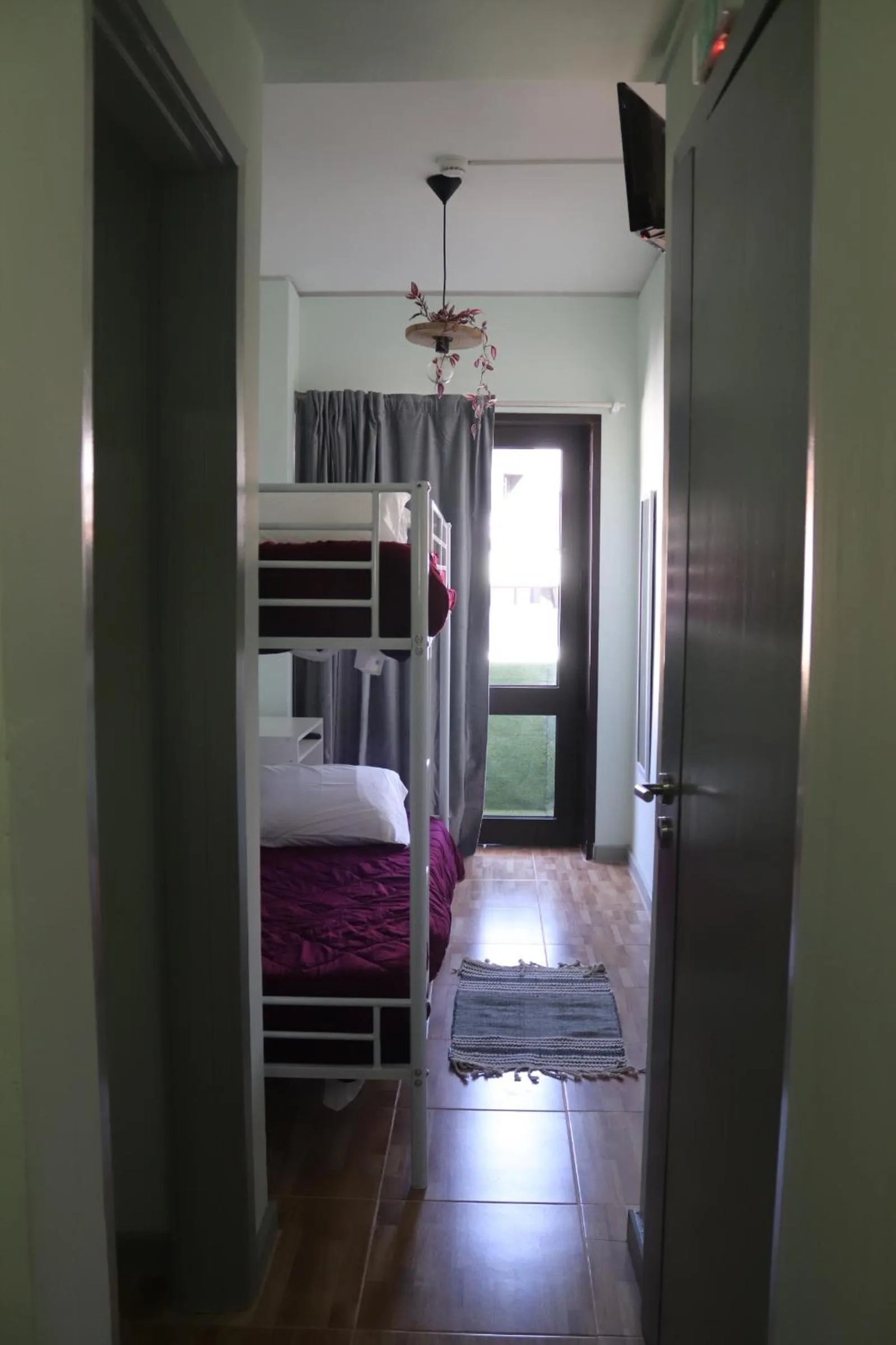 bunk bed, Bed in Mirandesa Garden