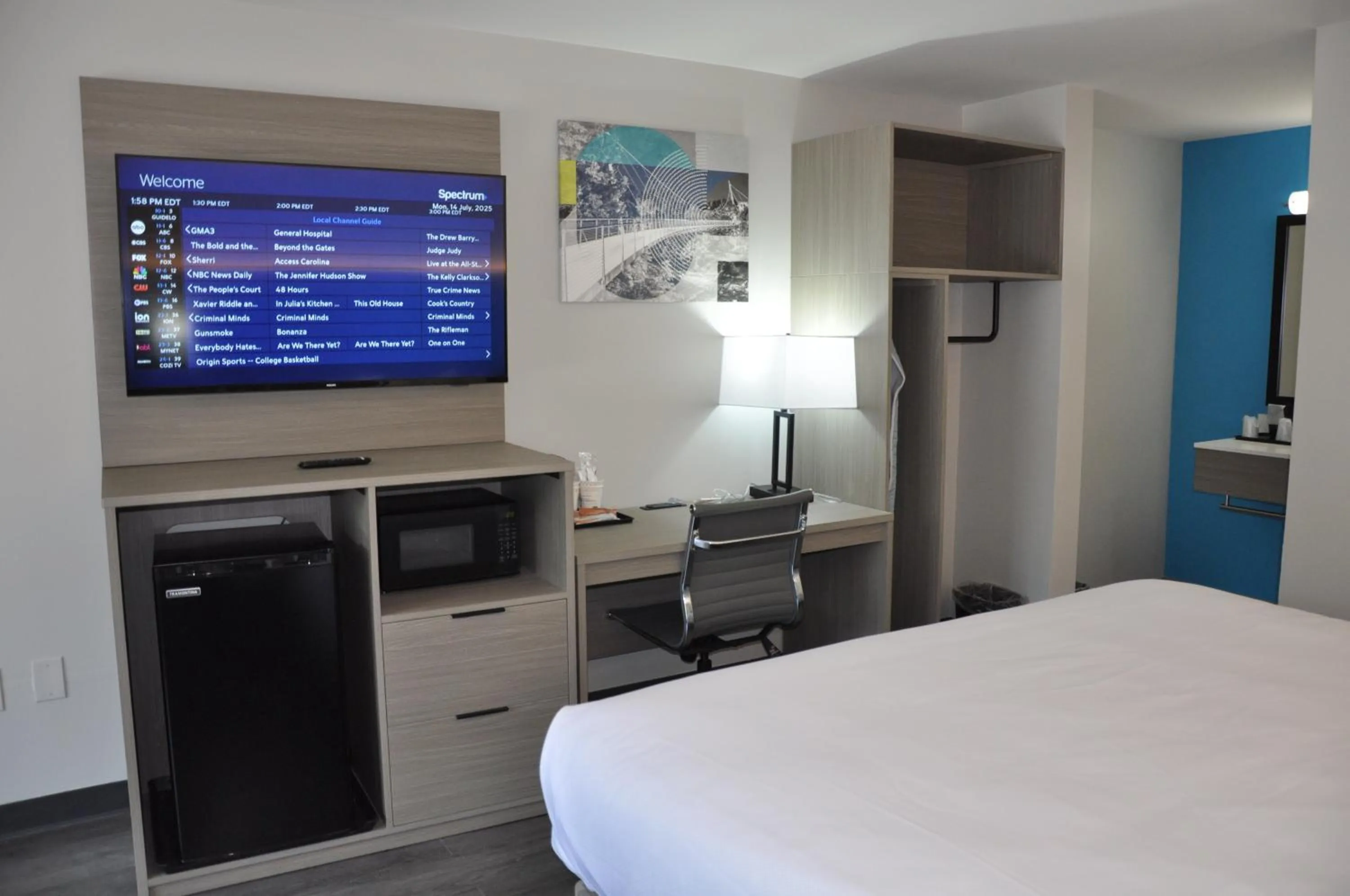 Bed in Best Western Greenville Airport