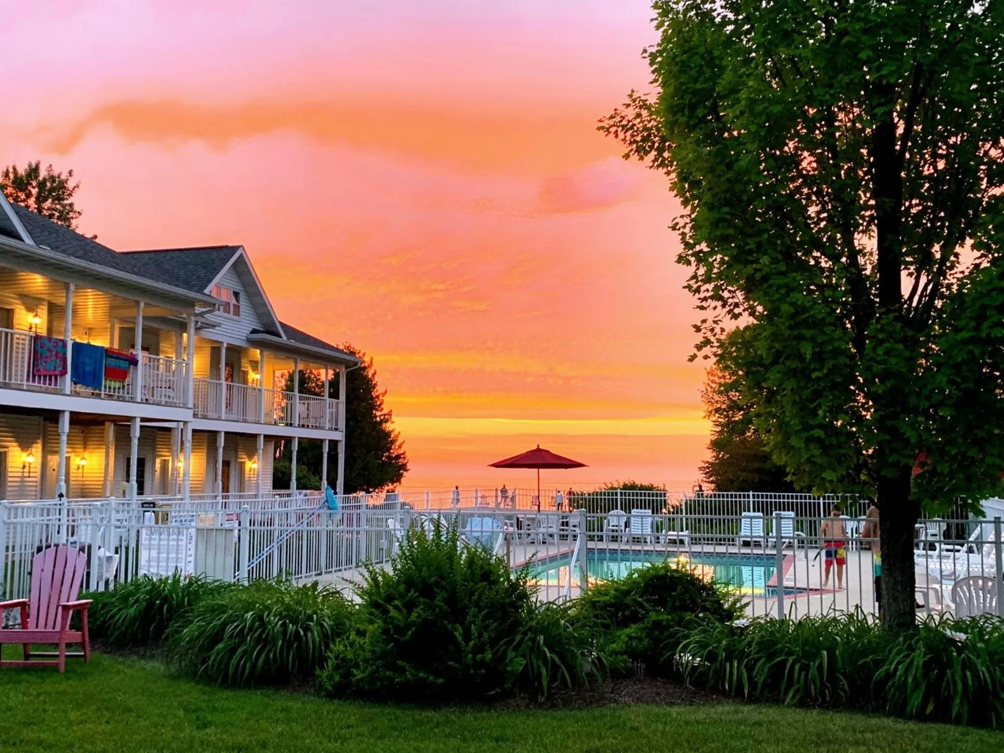 Bay Breeze Resort
