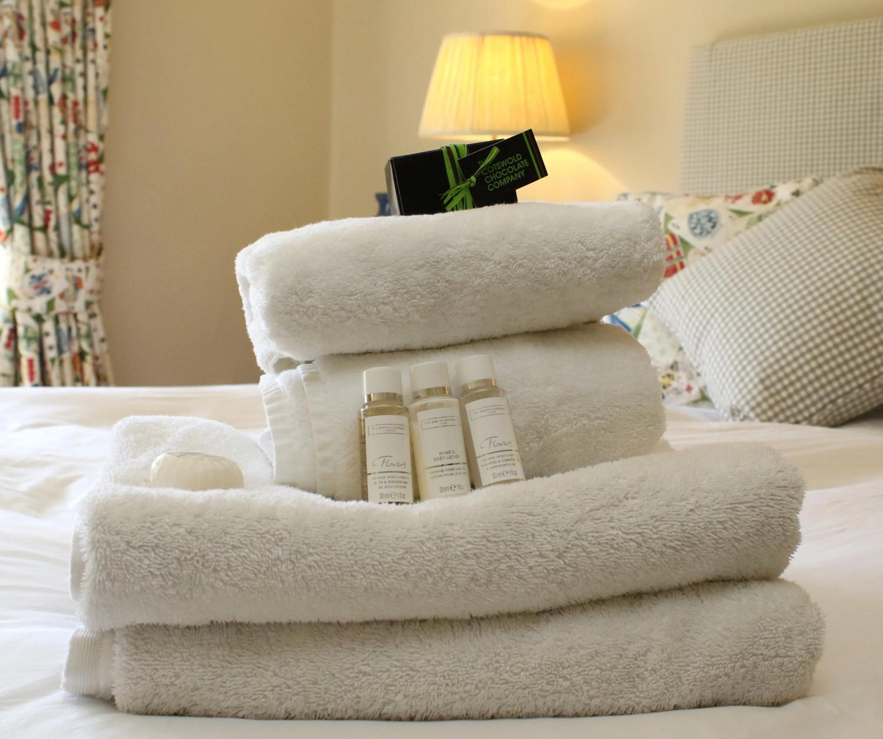 Bed in Aylworth Manor