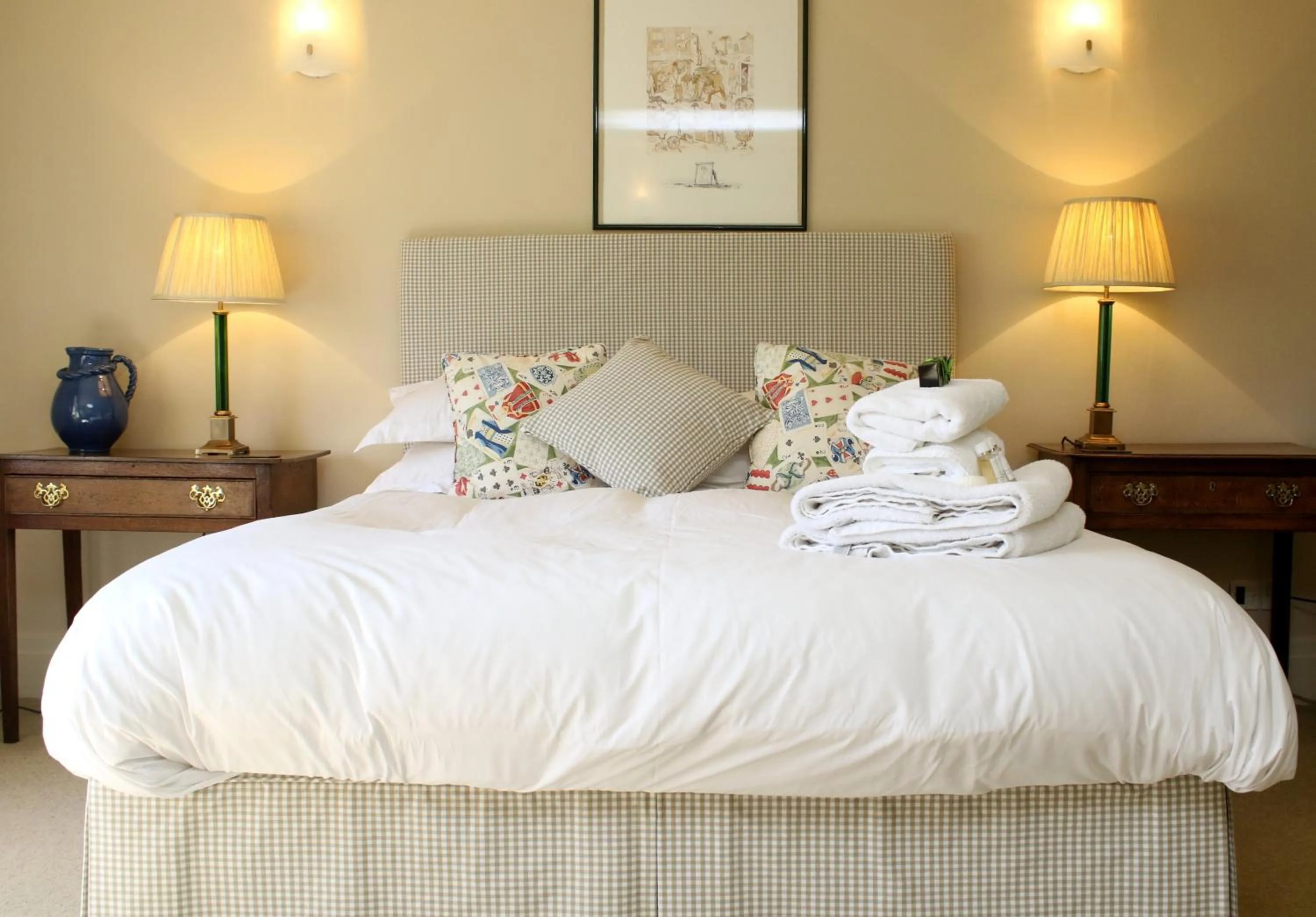 Bed in Aylworth Manor