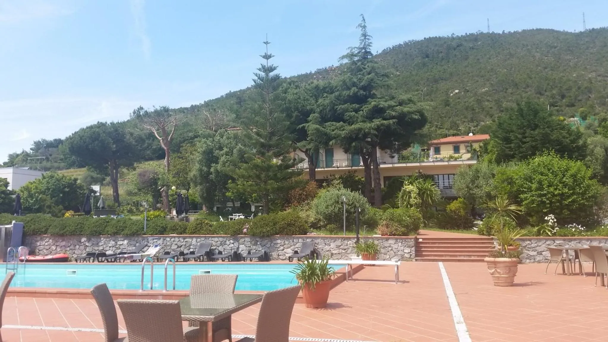 Pool view in Residence la Vignetta