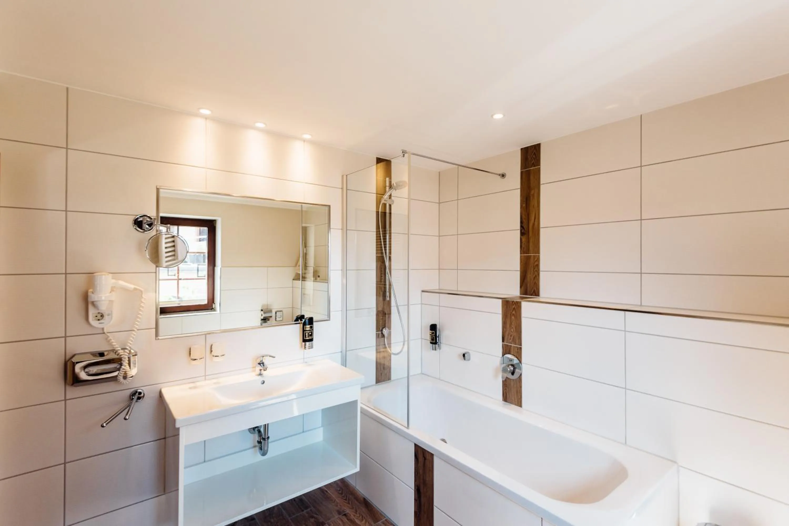 Bathroom in Erlebnishotel "Zur Schiffsmühle" GmbH