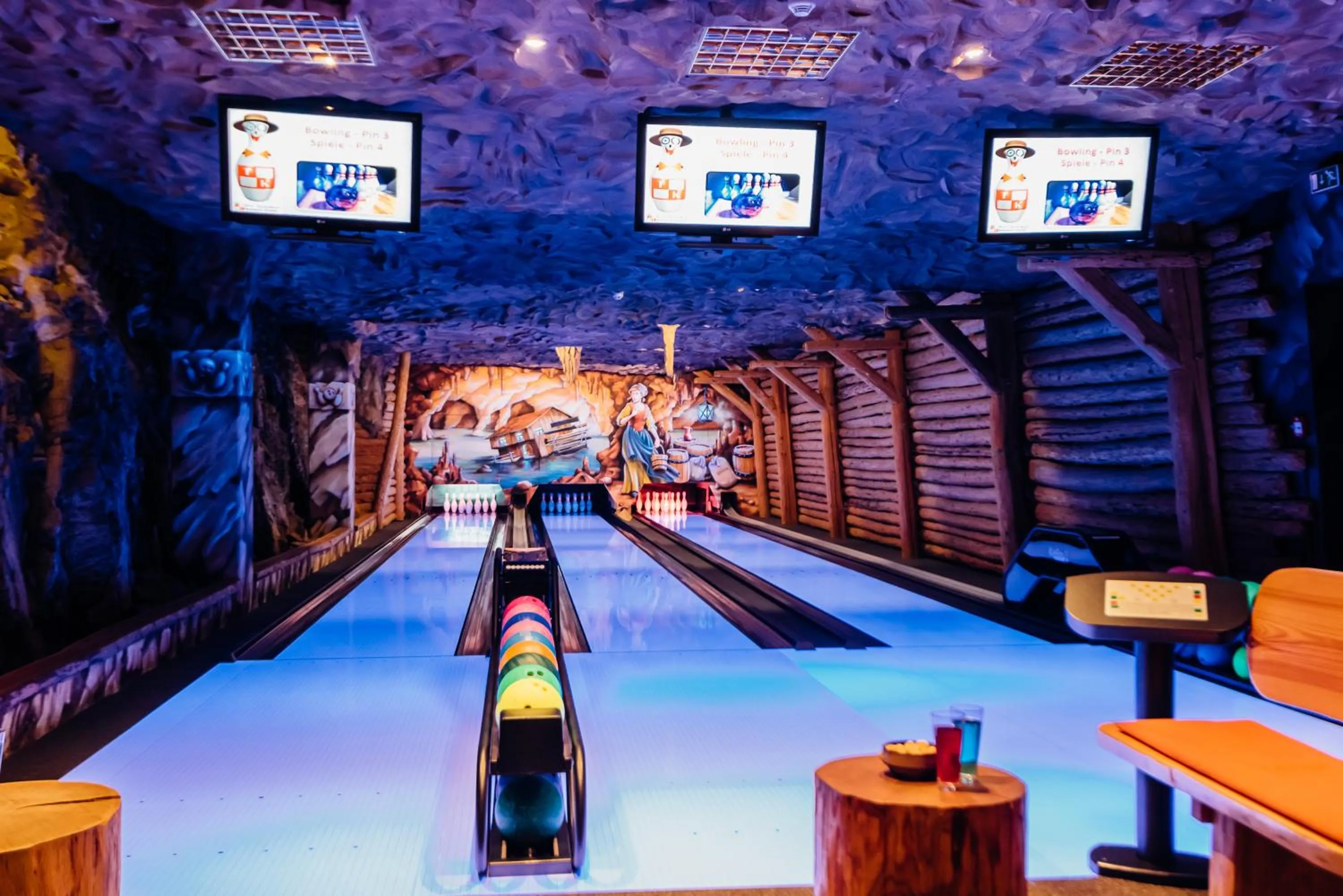Bowling in Erlebnishotel "Zur Schiffsmühle" GmbH