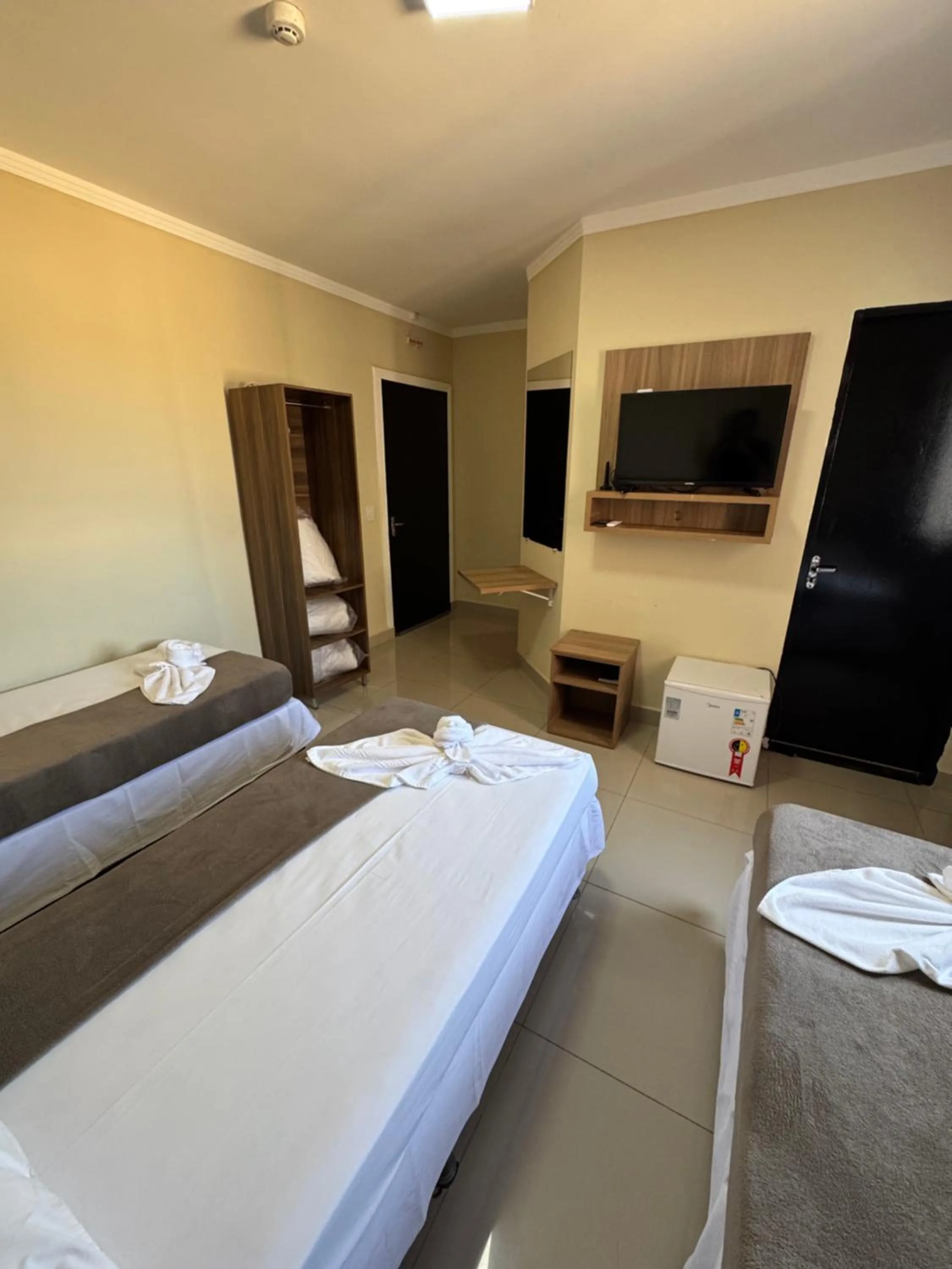 Bed in Aeroporto Plaza Hotel