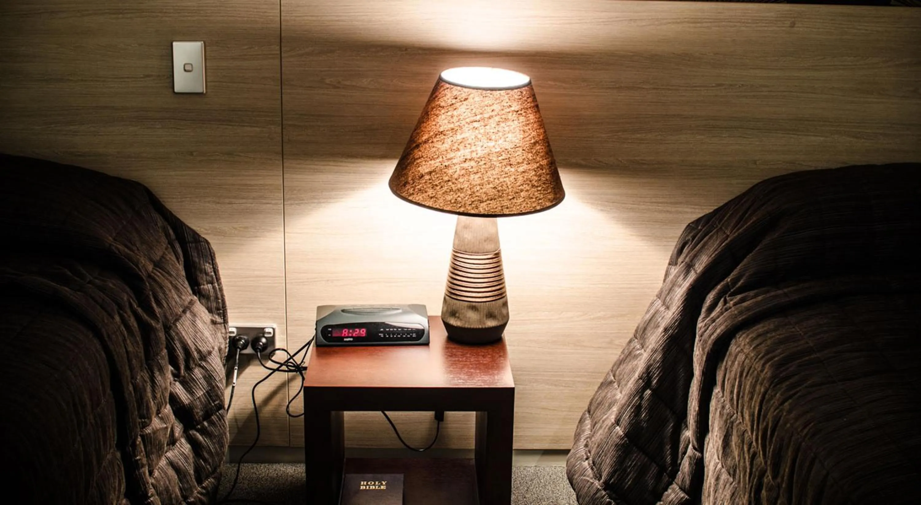 Bed in Racecourse Hotel and Motor Lodge