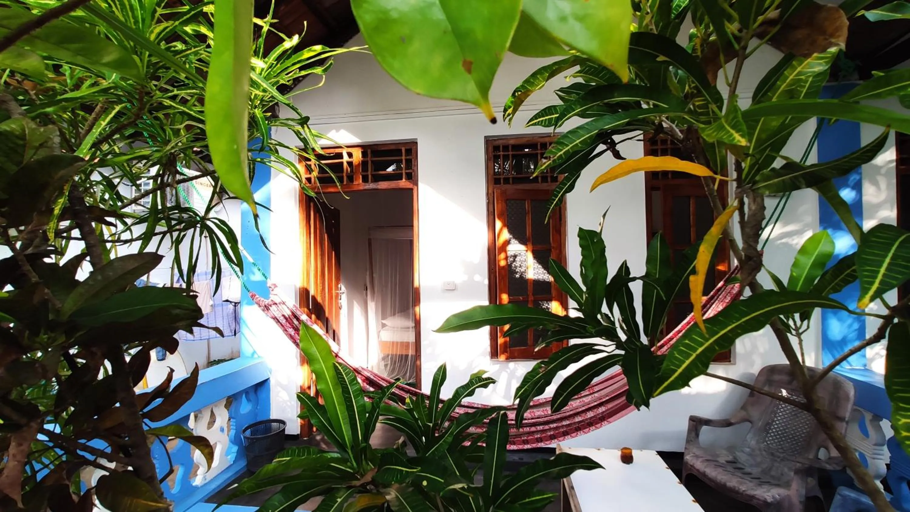 Deluxe Triple Room in Surf Beach Hotel