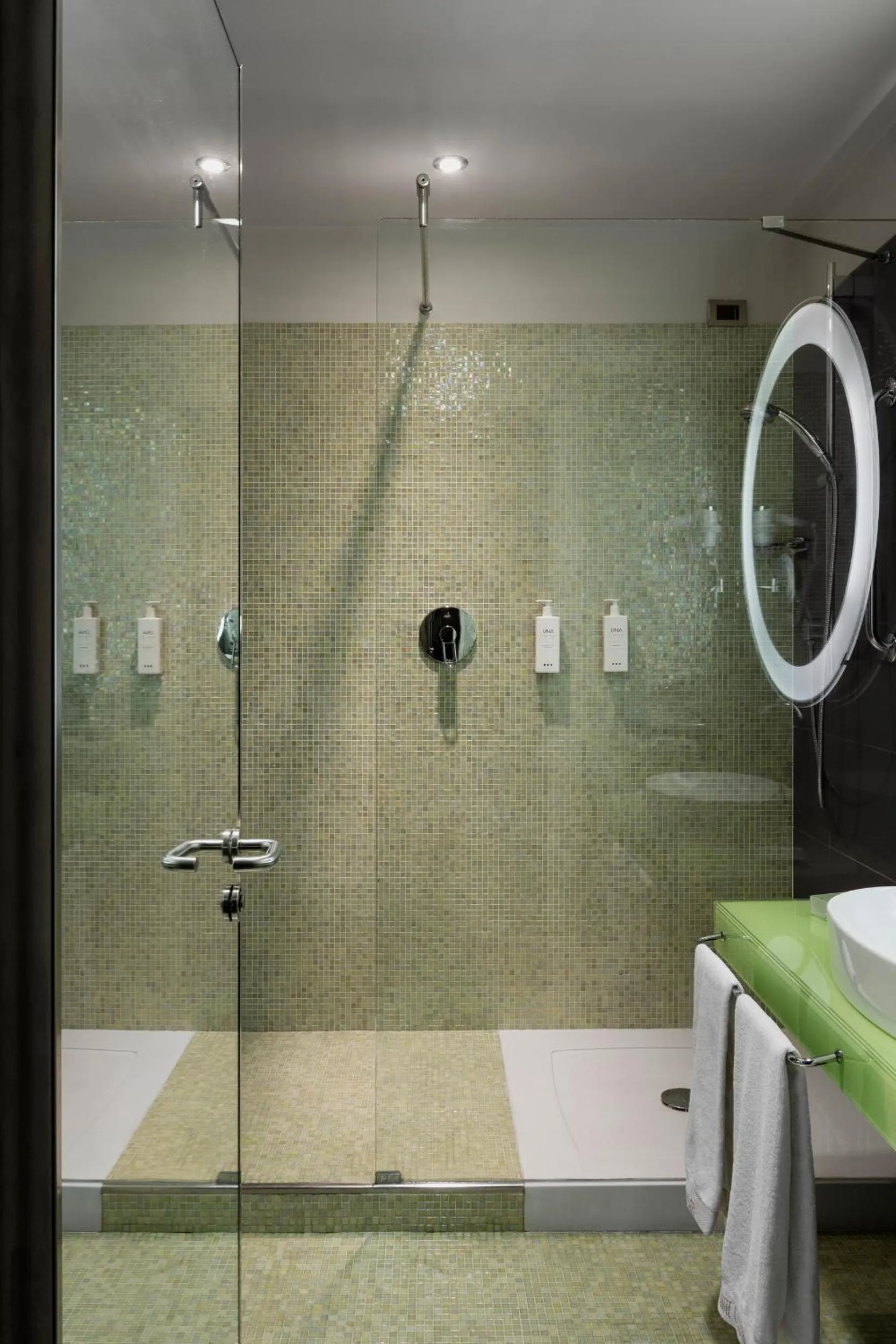 Bathroom in UNA HOTELS T Hotel Cagliari