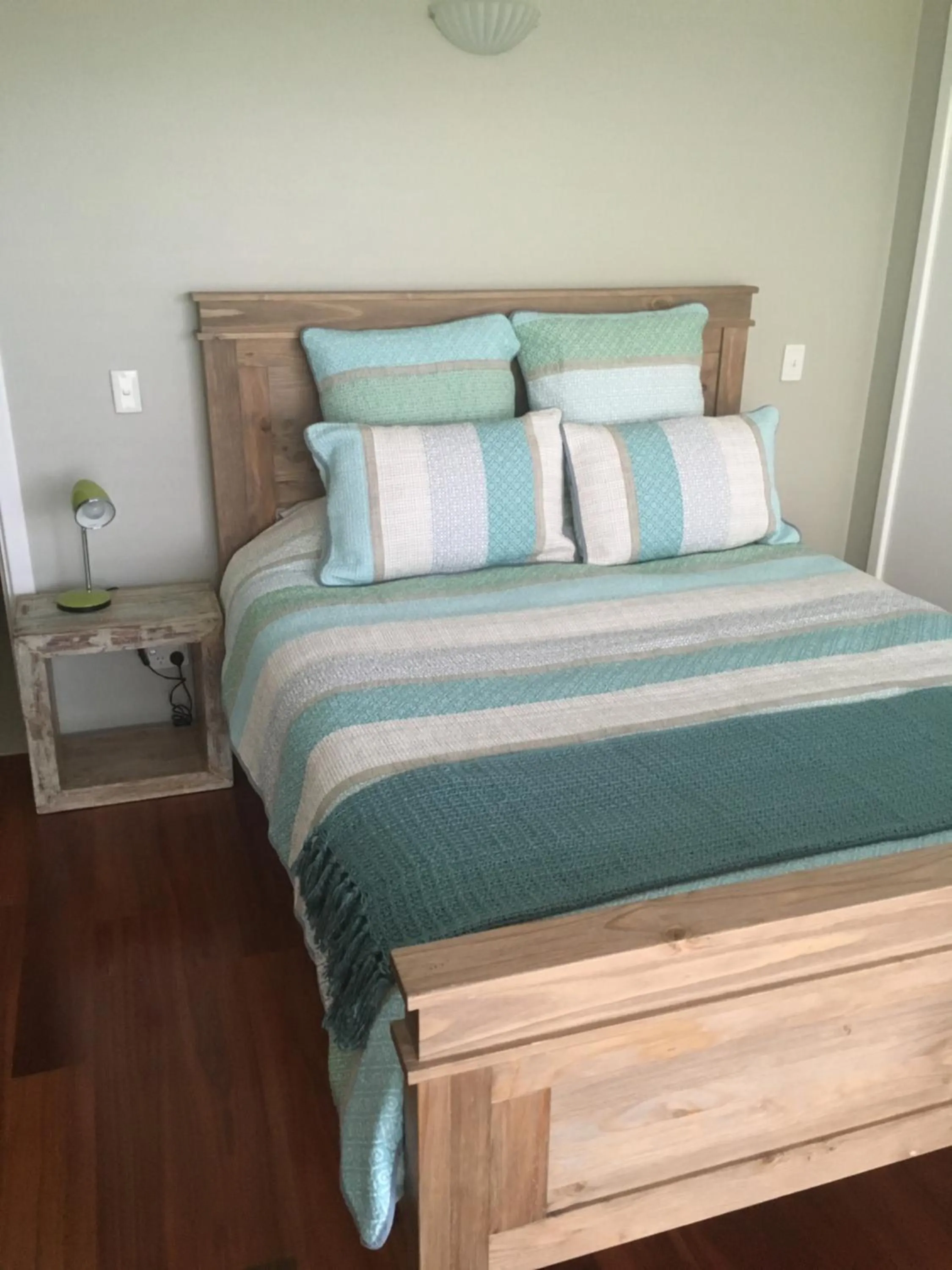 Coffee/tea facilities, Bed in Mullaloo B & B